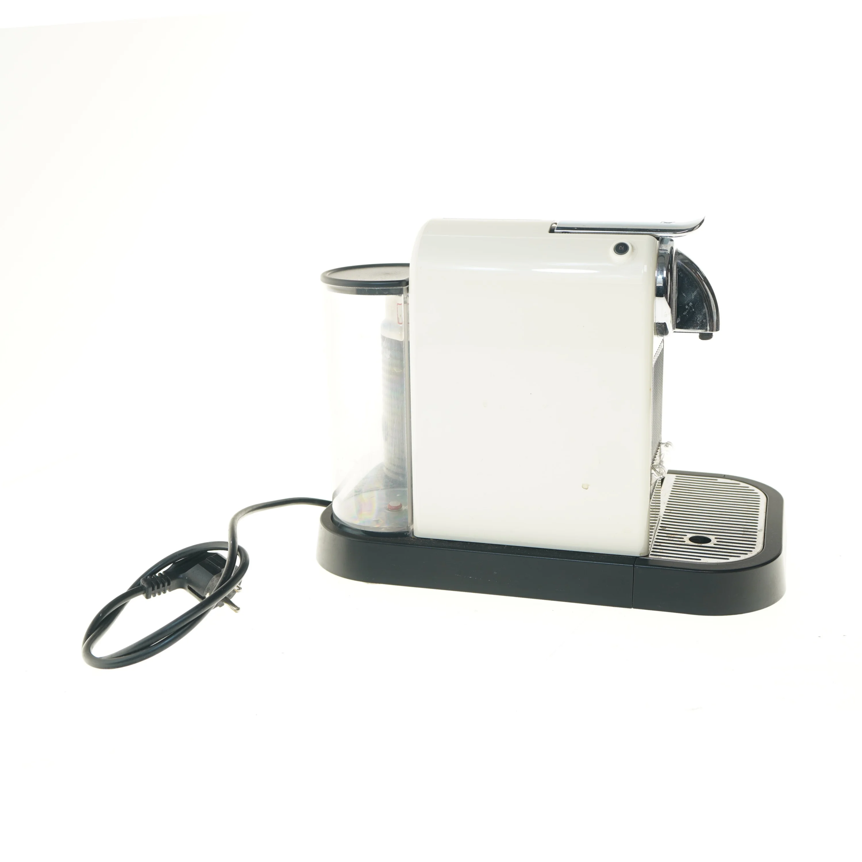 Nespresso kaffemaskine med mælkeskummer fra Nespresso (str. 27x24x37 cm)