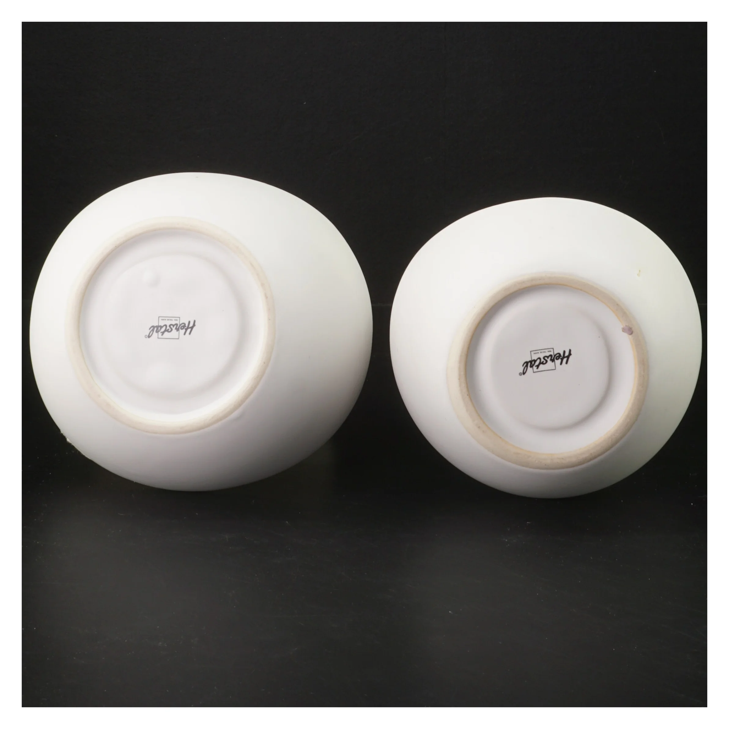 Keramiske vaser med håndtag fra Herstal (str. 18 og 21 cm)