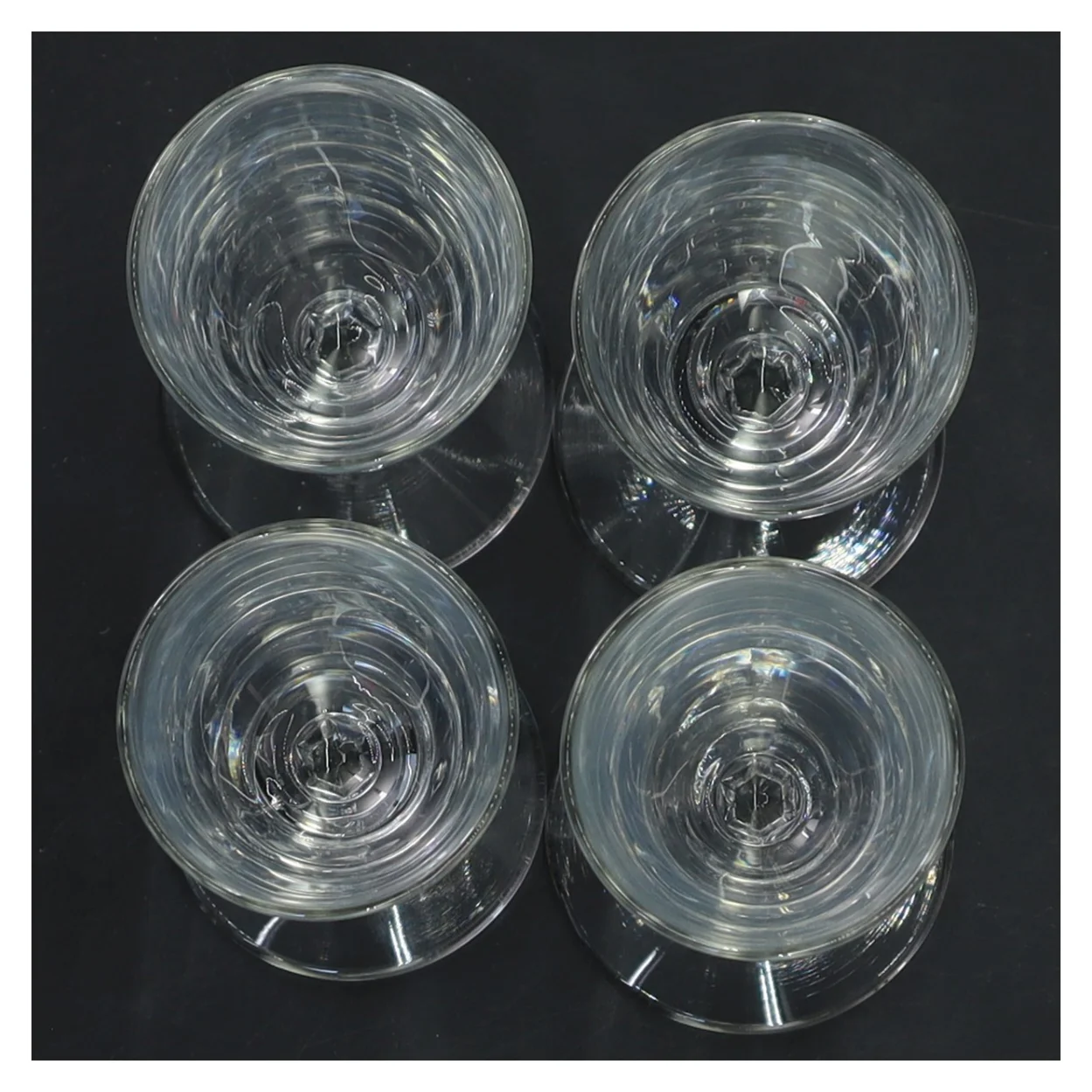 Sæt med 4 Portvinglas (str. Ø 4,5x12 cm)