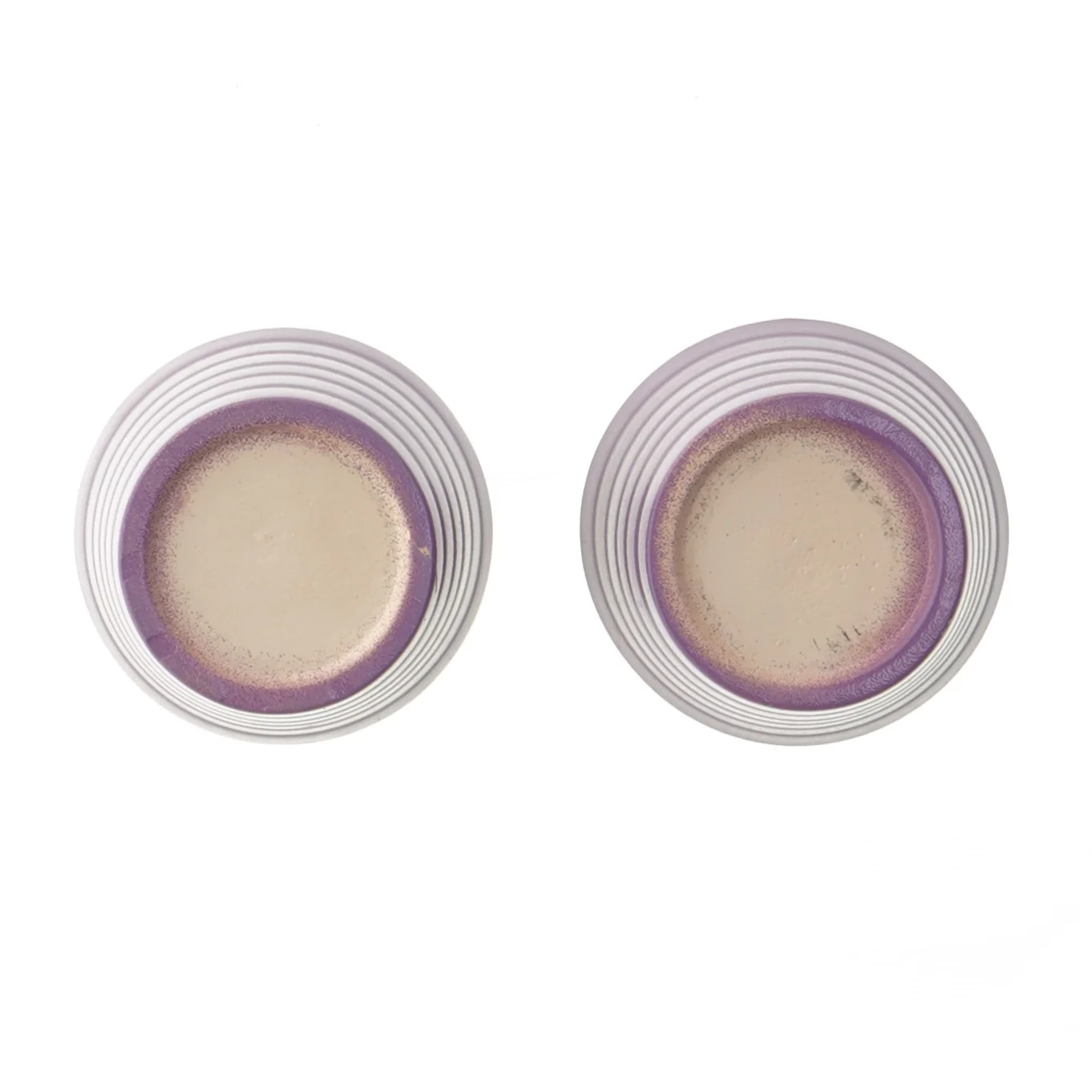 To lilla potteskjuler (str. Ø 7 cm Længde 6 cm)