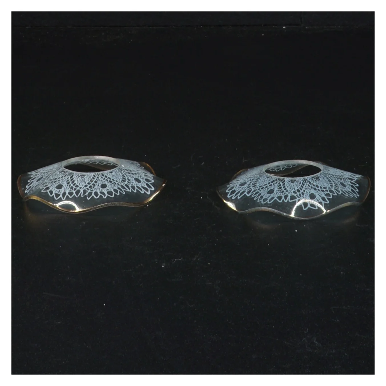 Bølget lysmanchet (str. 7 cm)