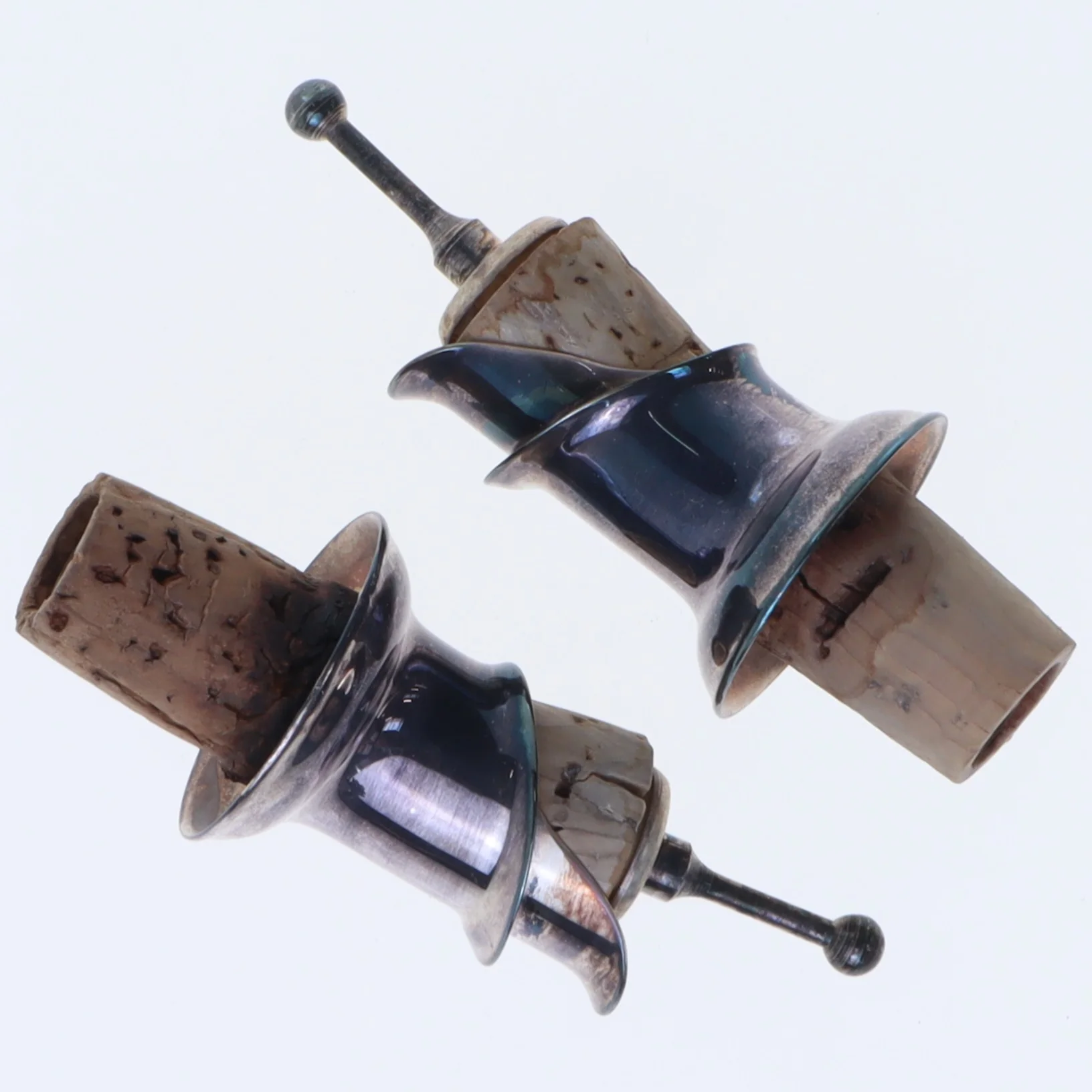 Sølvfarvede vinpropper (str. 8,5 cm)