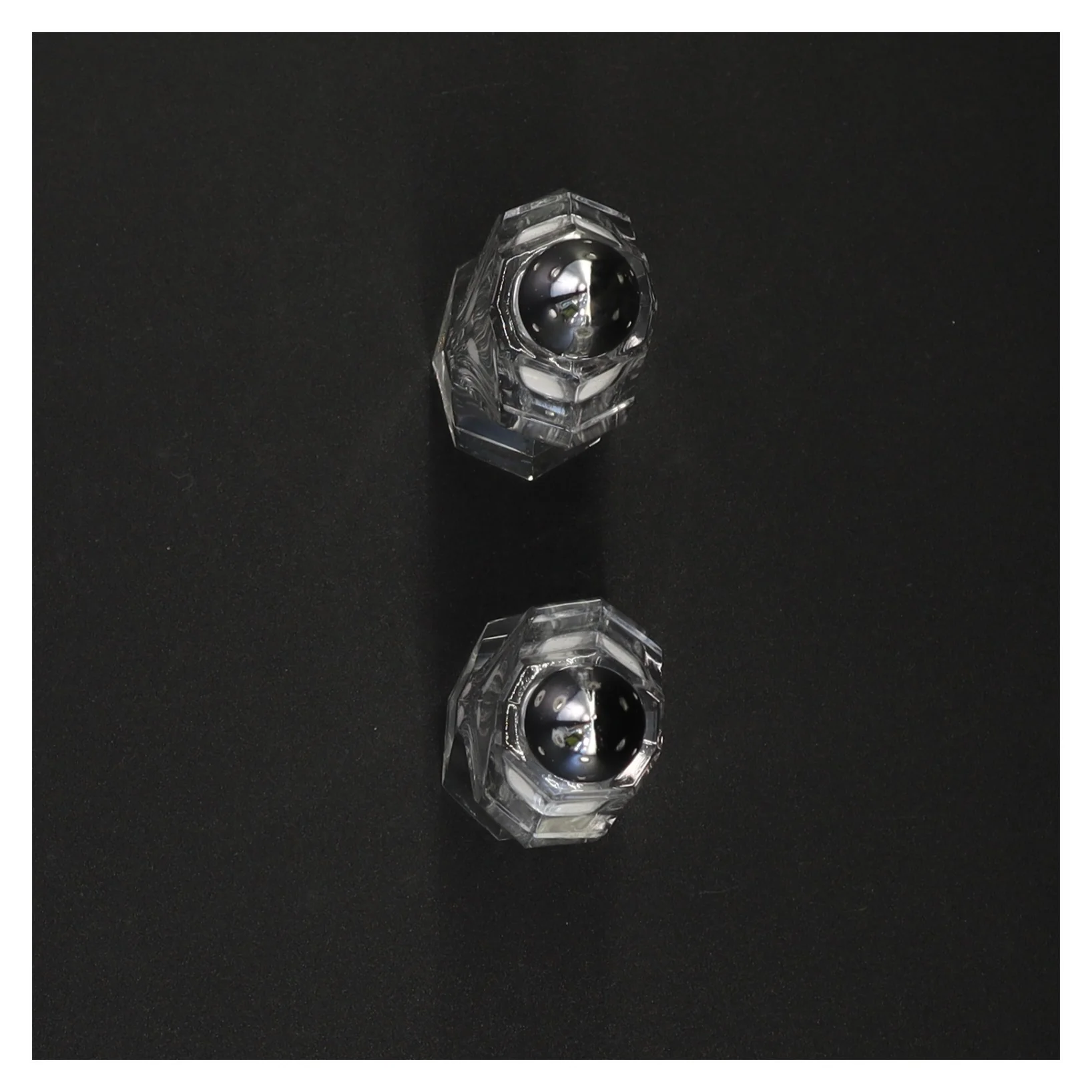 Gennemsigtige salt- og pebesæt (str. 13 x 4 cm)