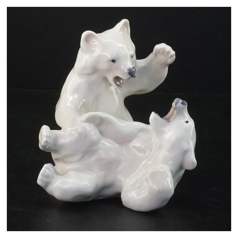 Porcelænsfigur af isbjørne fra Royal Copenhagen (str. 13,5 x 12,5 x 12 cm)