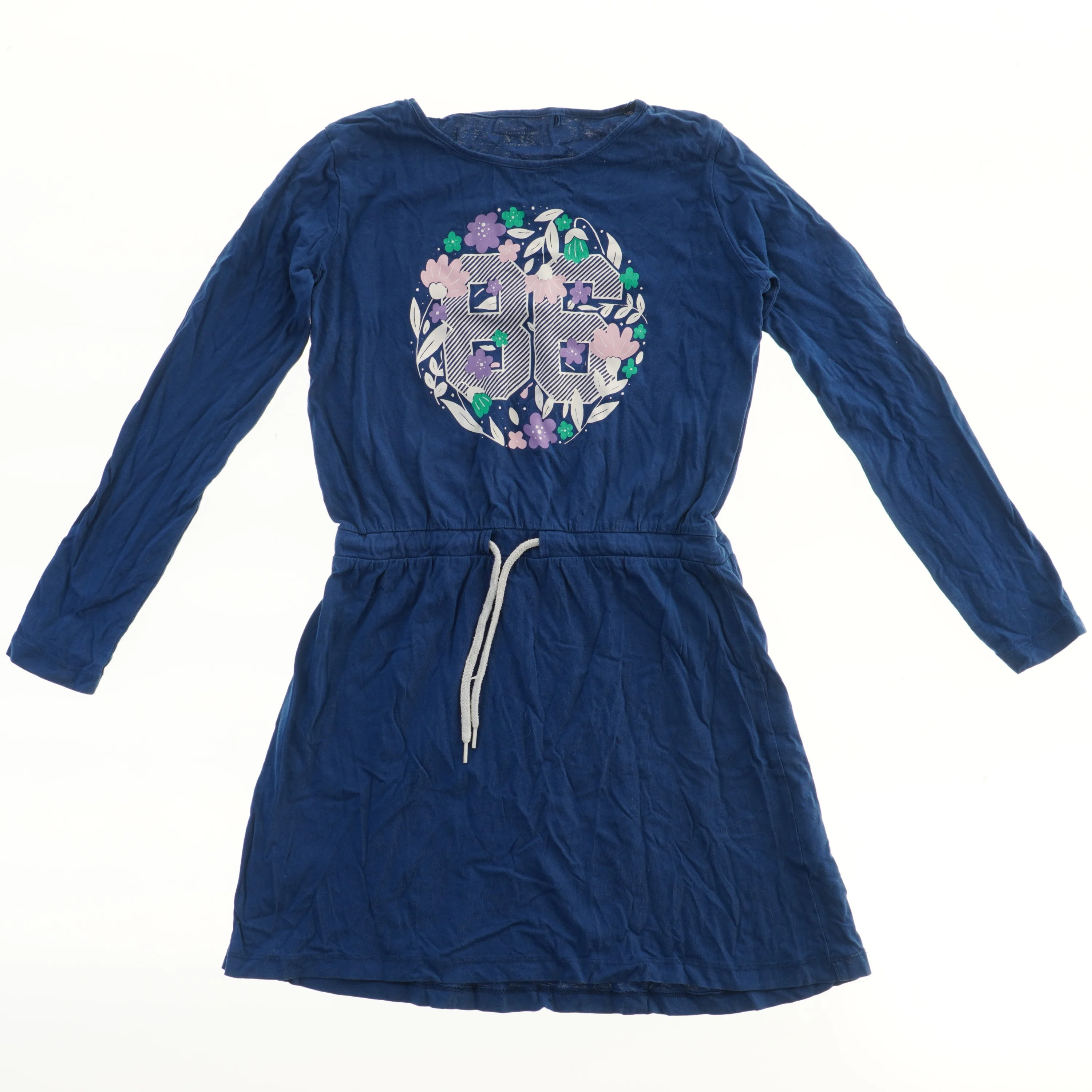 Langærmet kjole med blomstermotiv fra VRS (str. 134)