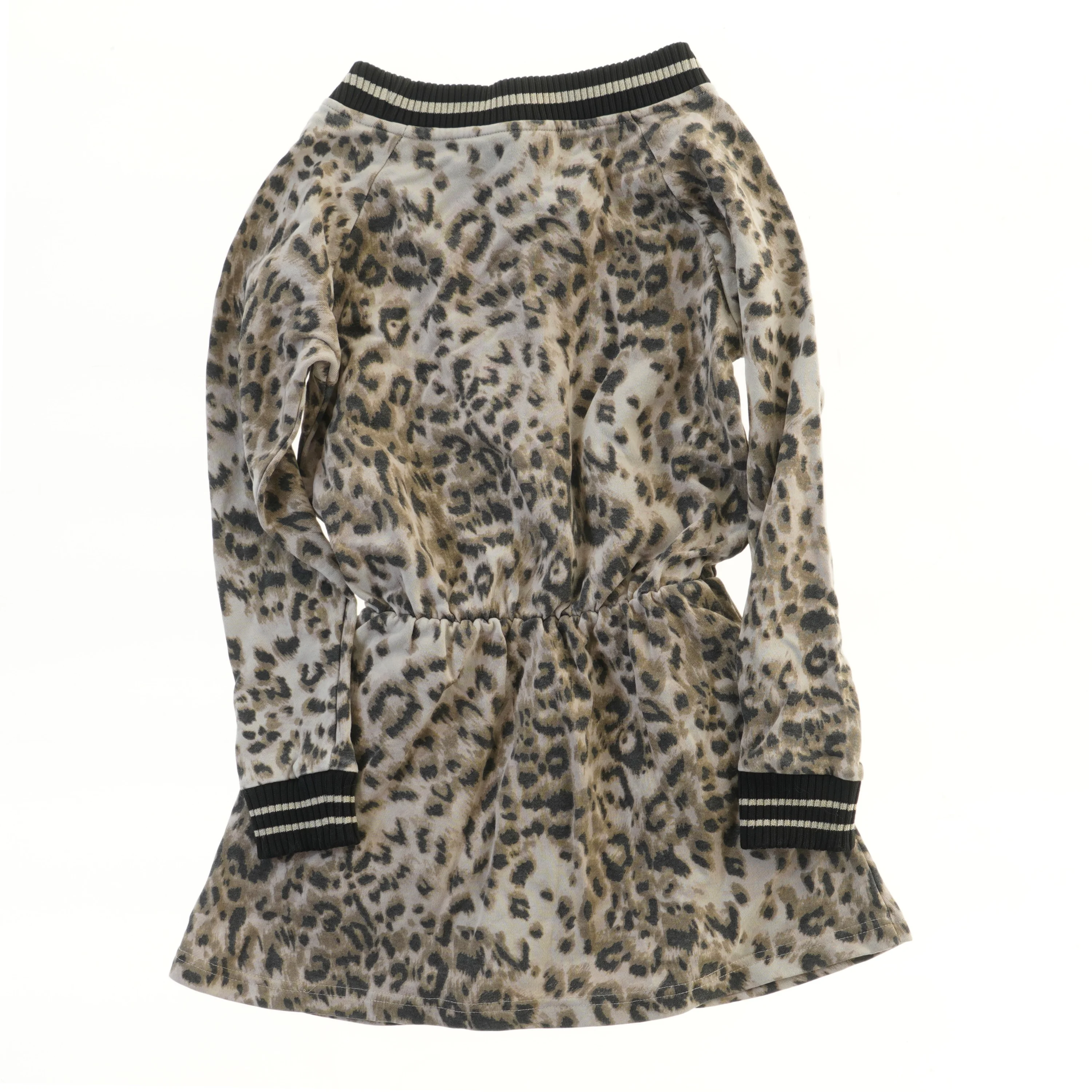 Leopardmønstret kjole med lange ærmer fra Milk Copenhagen (str. 122)