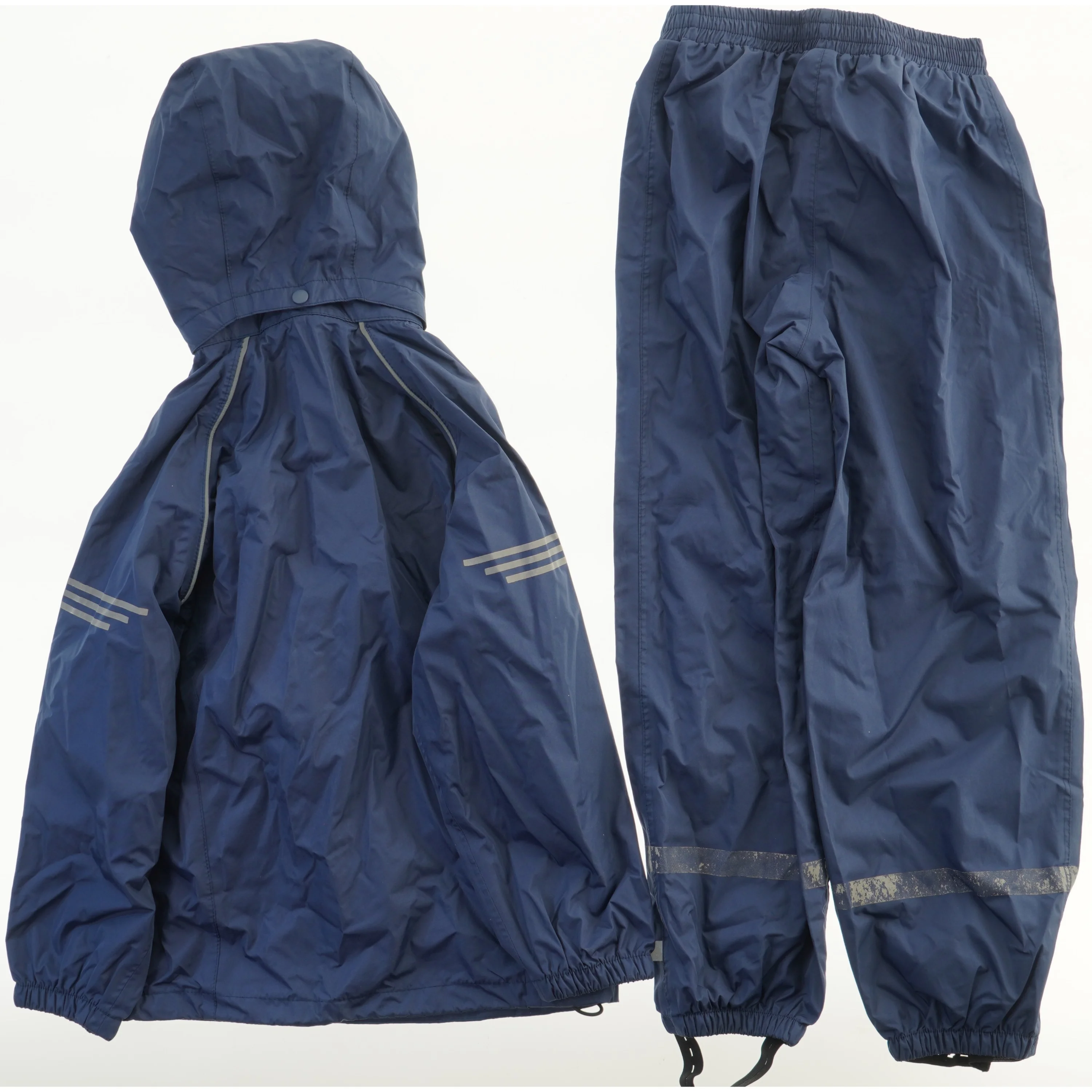 Blåt regnsæt med hætte fra Friends (str. 128)