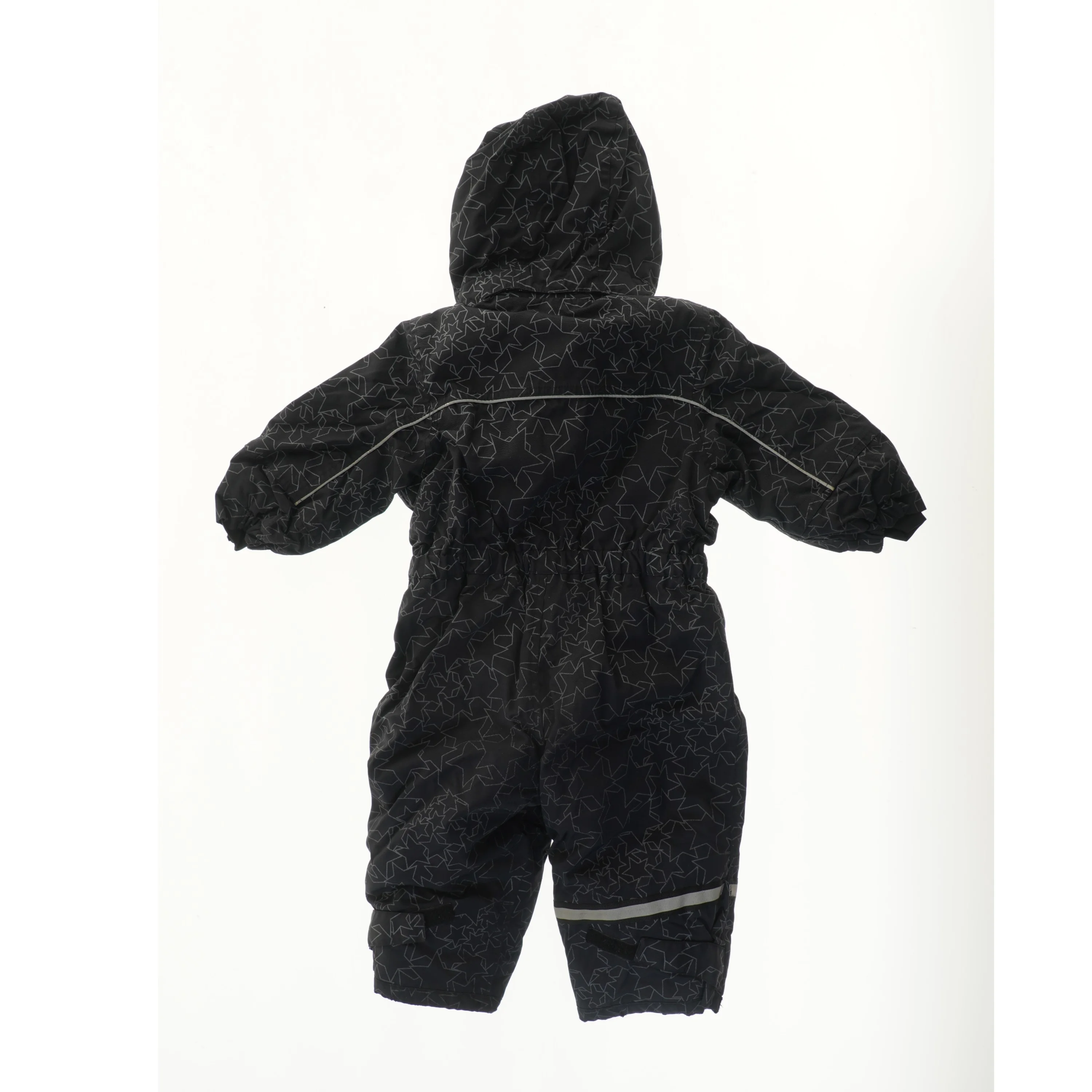 Sort flyverdragt med mønster fra Friends (str. 86)