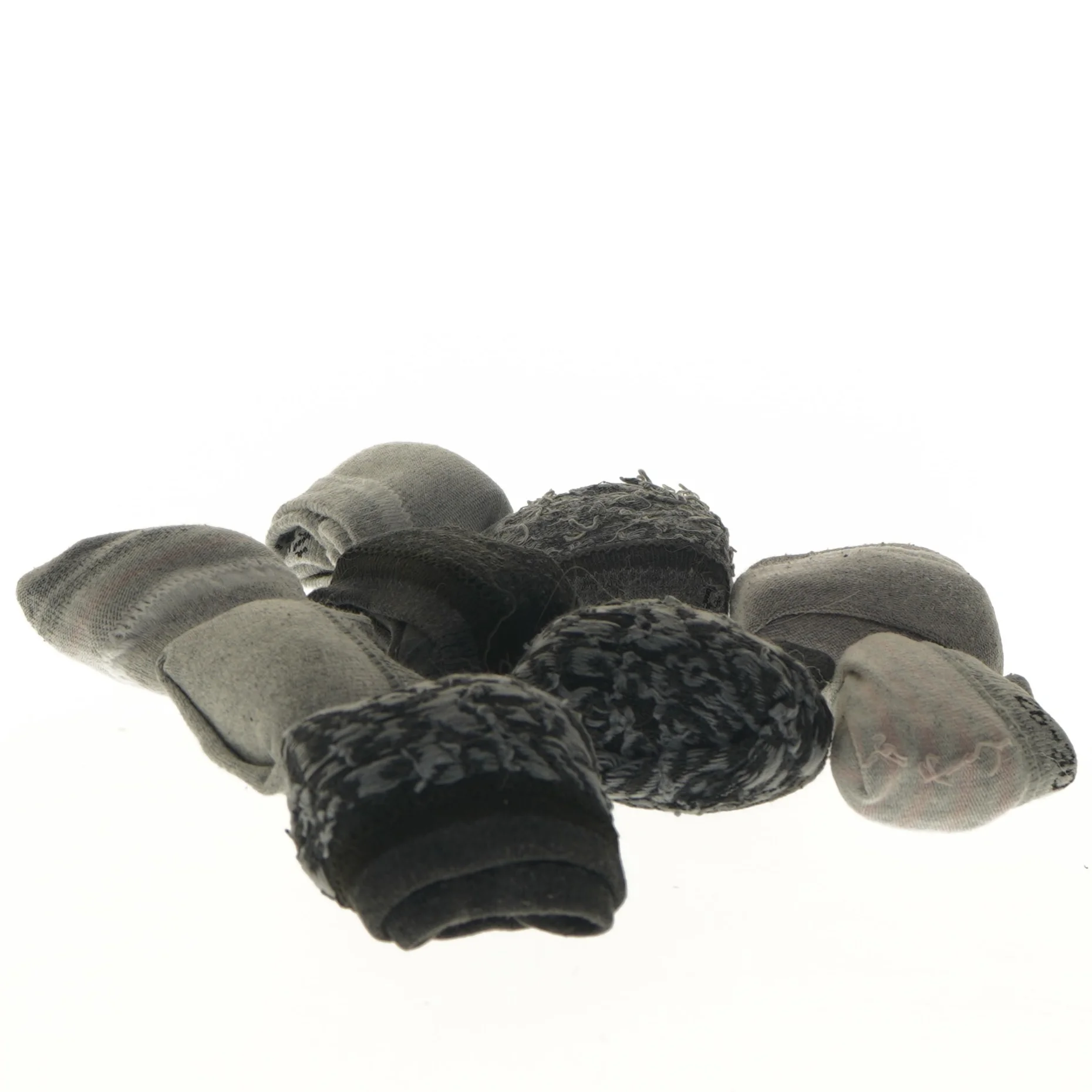 Strømper i forskellige farver (str. 9 styk, størrelse 26-30 cm)