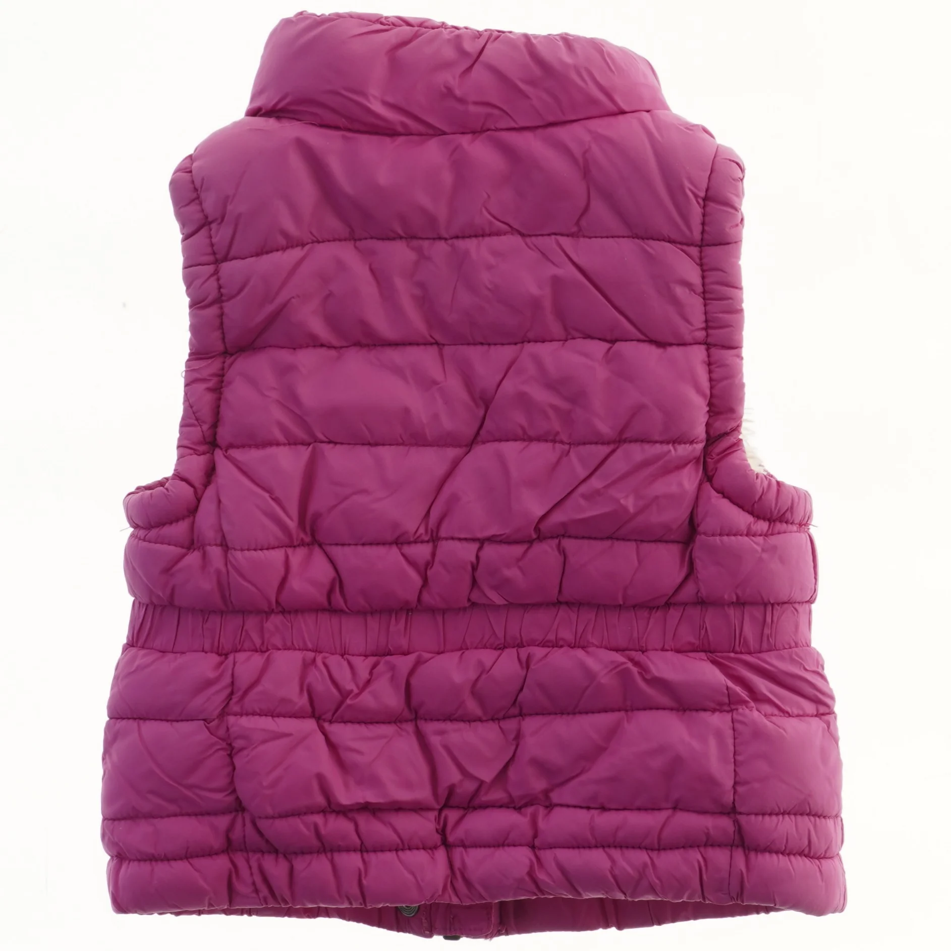 Lyserød quiltet vest fra H&M (str. 104)