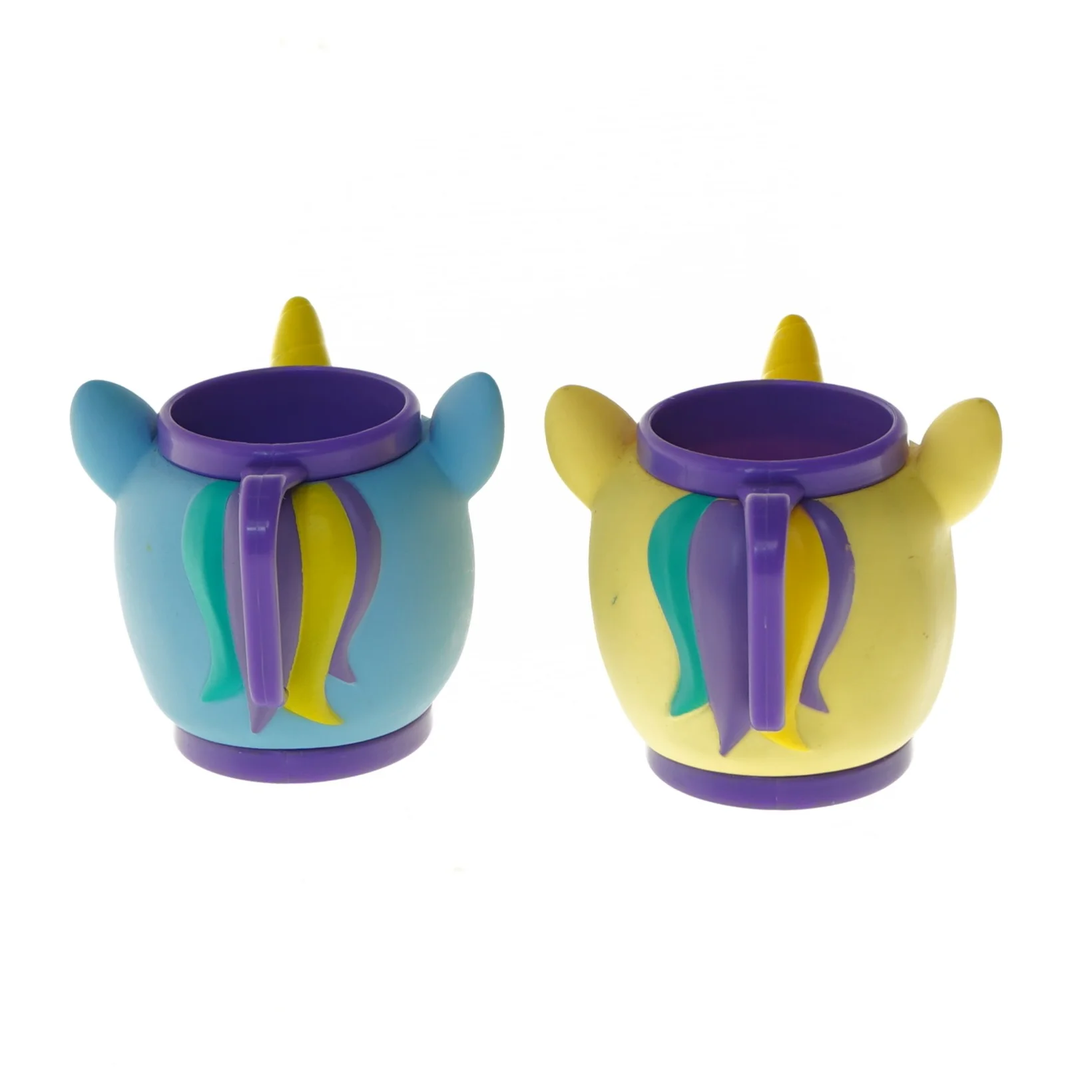 Sæt af enhjørning kopper (str. Ø 6,4x10 cm)