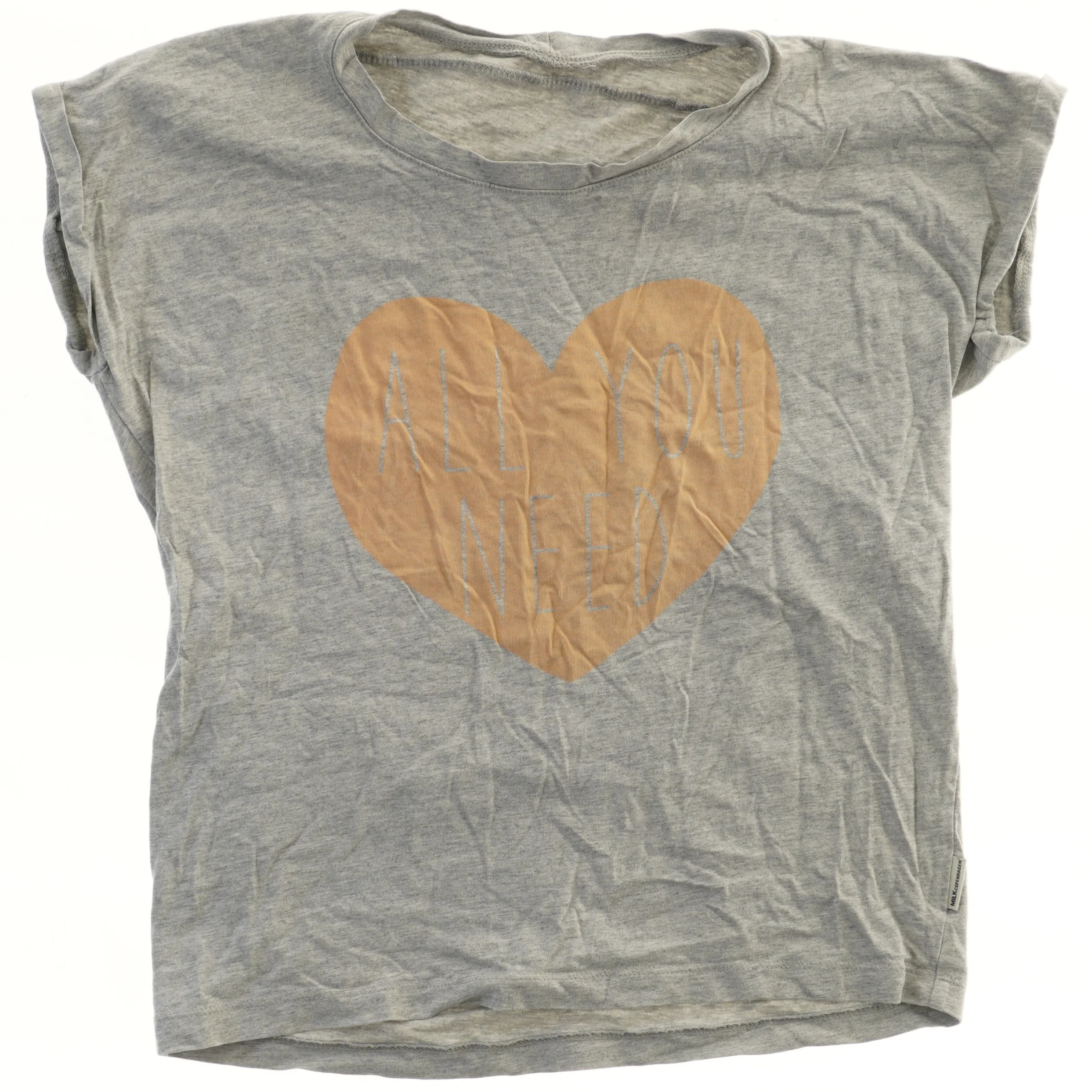 Grå T-shirt med hjerte fra Milk Copenhagen (str. 122)