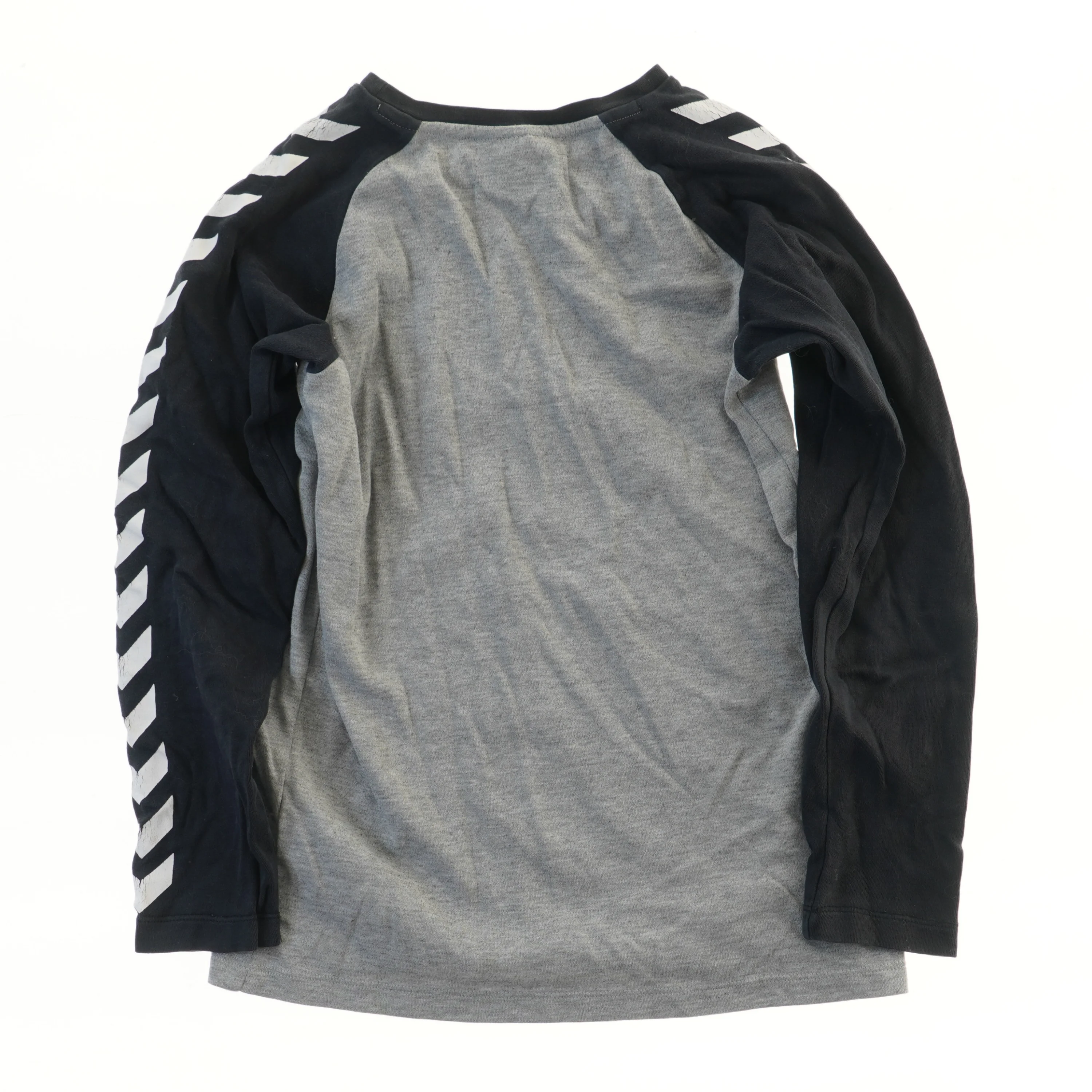 Langærmet T-shirt med logo fra Hummel (str. 152)