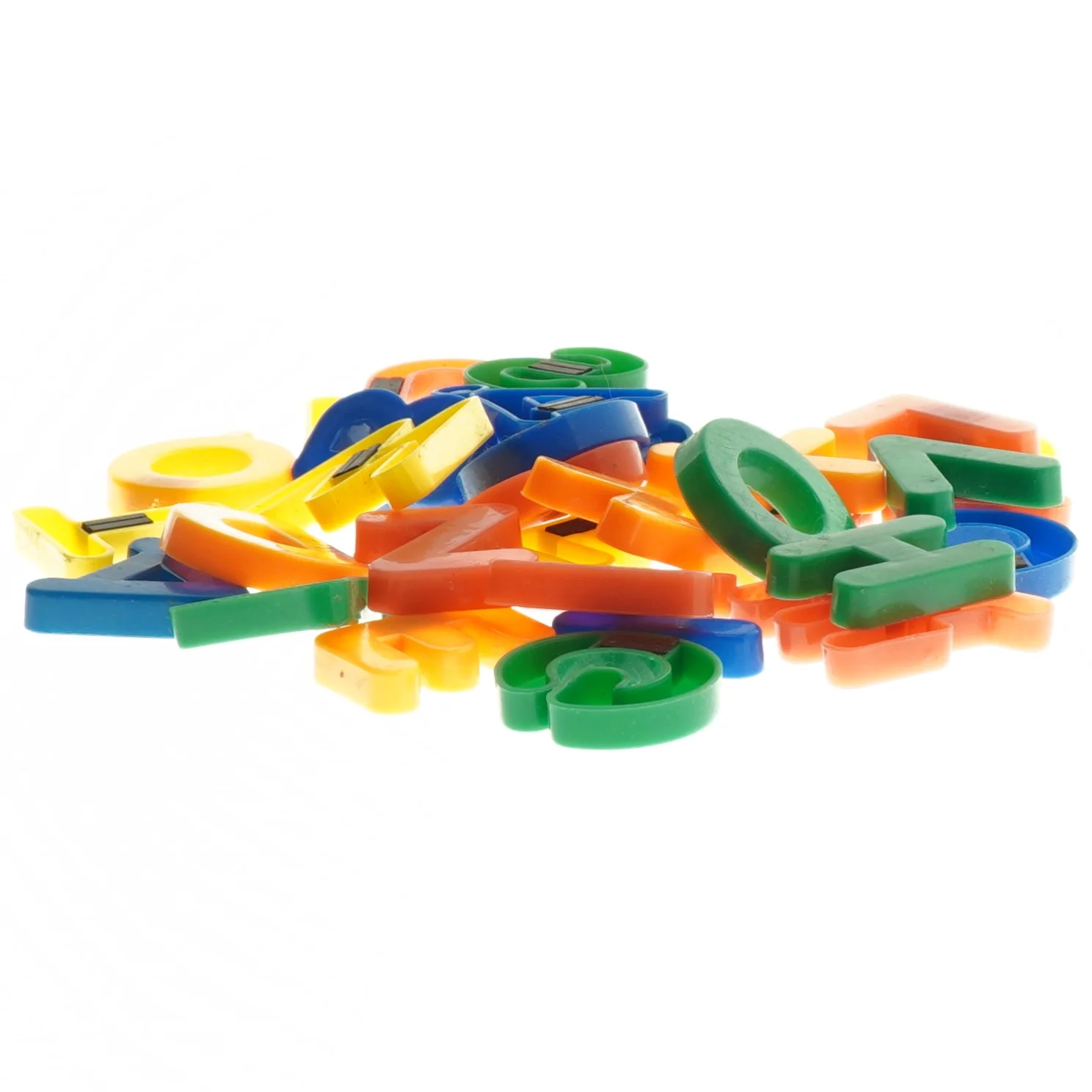 Magnetiske bogstaver i plast