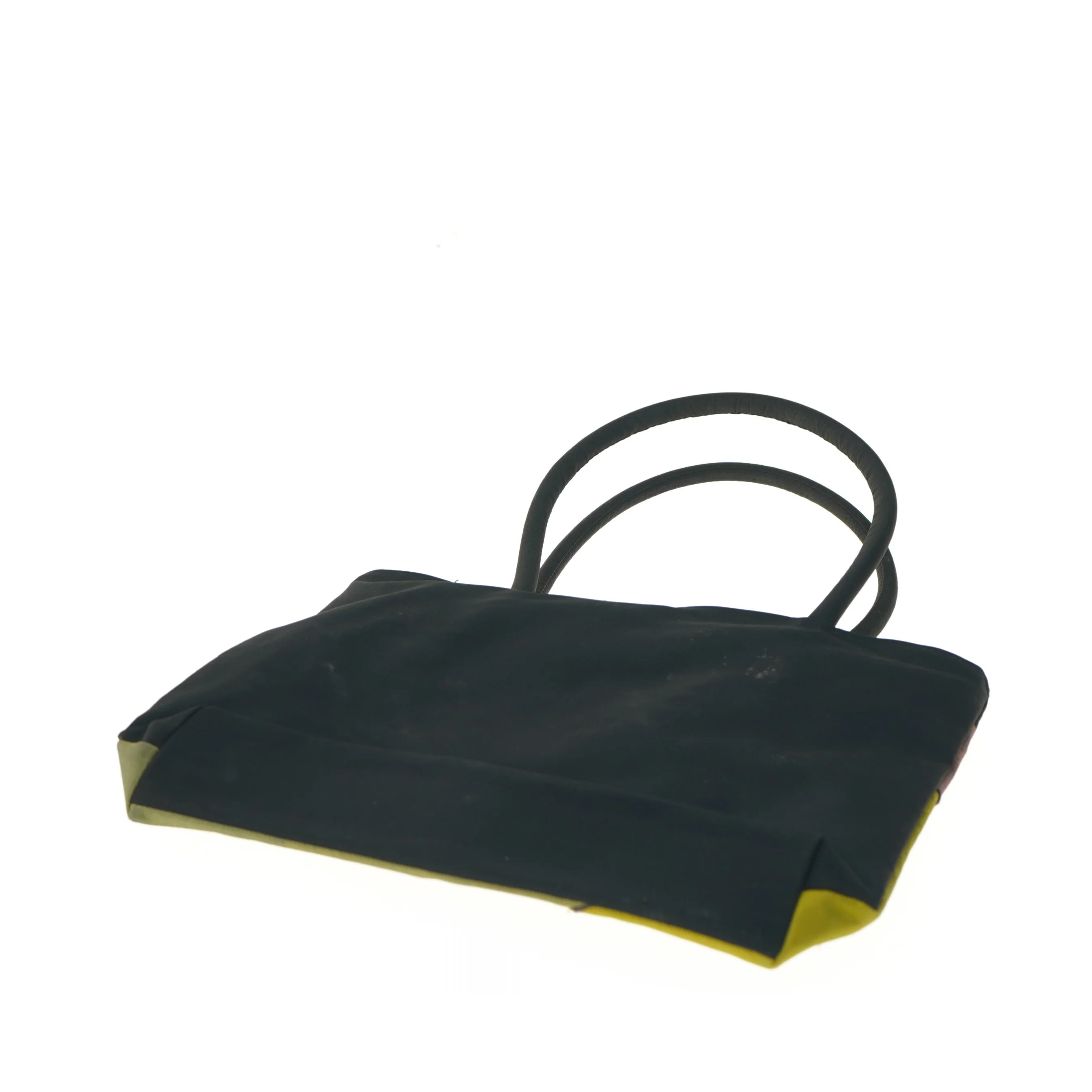 Tote taske med blomsterapplikationer (str. 27x22,5 cm)