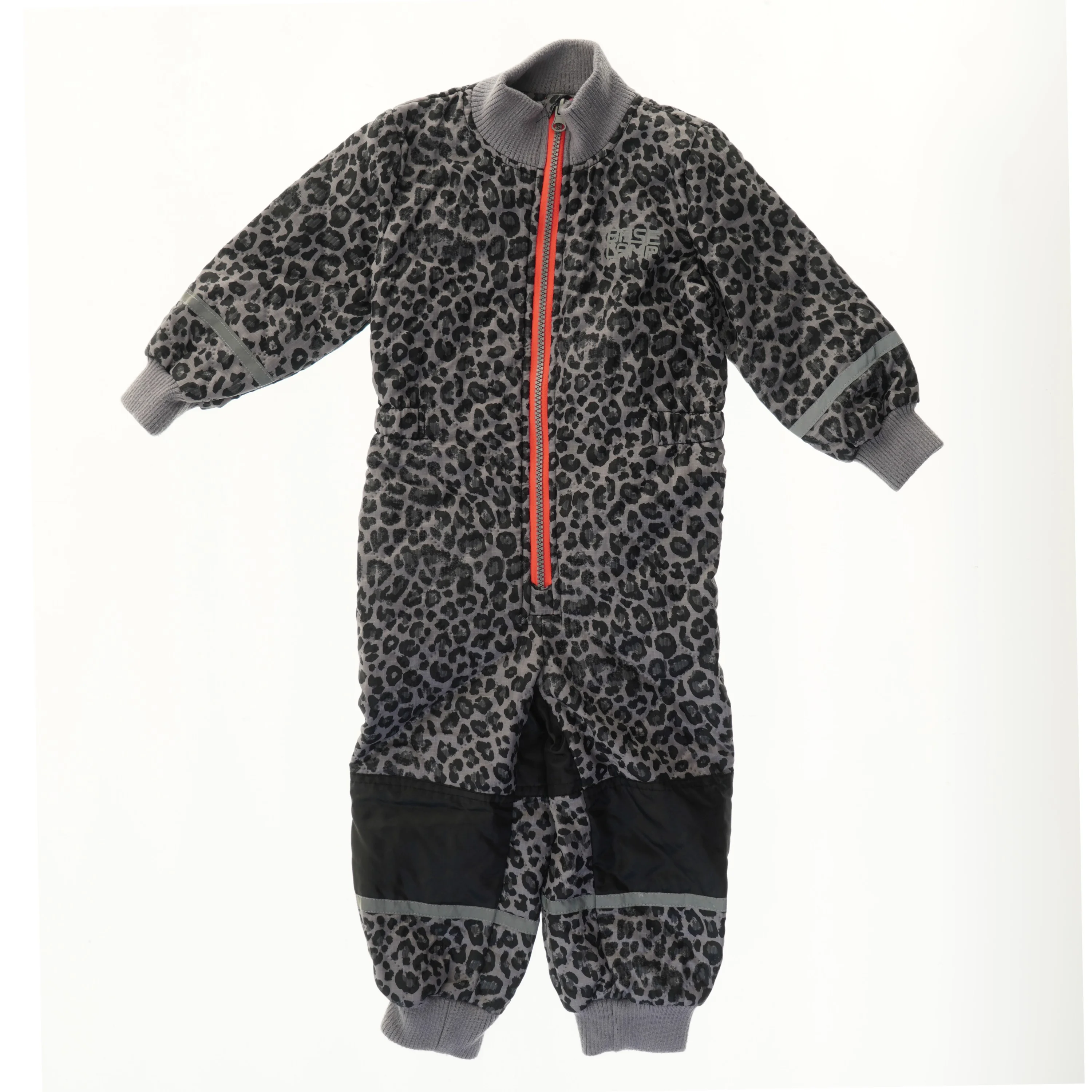 Heldragt med leopardmønster fra Base Camp (str. 92)