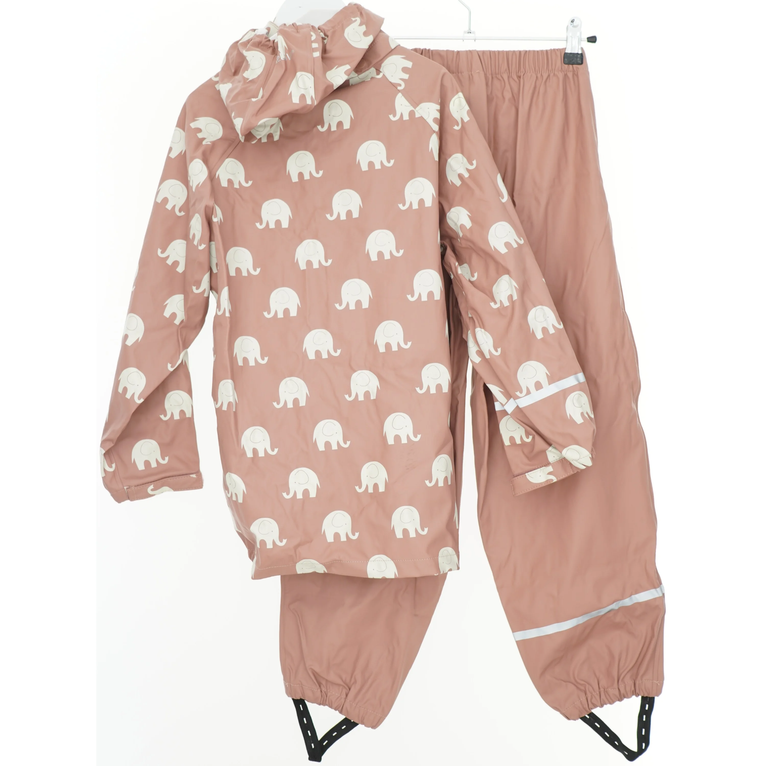 Lyserødt regnsæt med elefantmønster fra CeLaVi (str. 134)