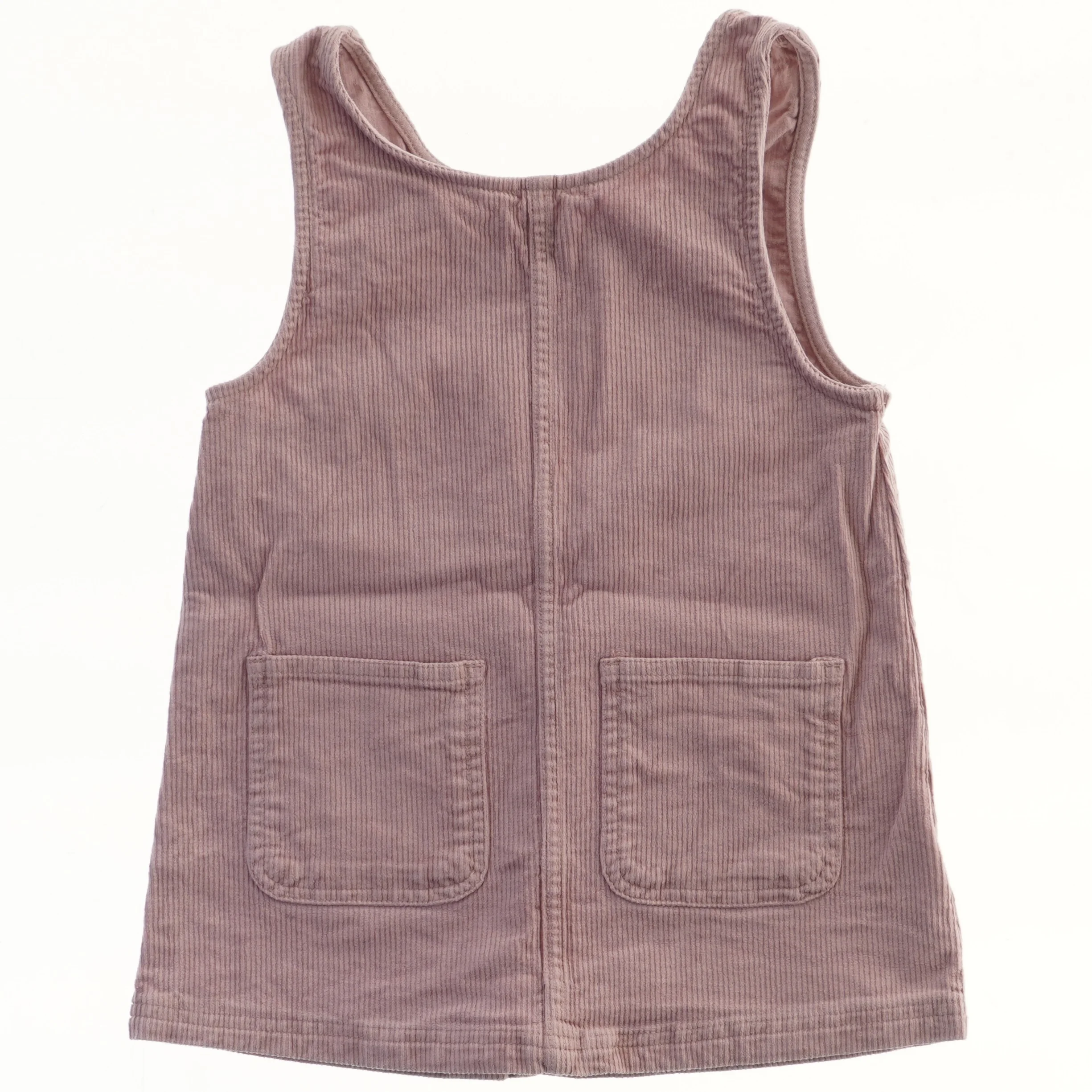 Kjole i rosafløjl fra H&M (str. 98)