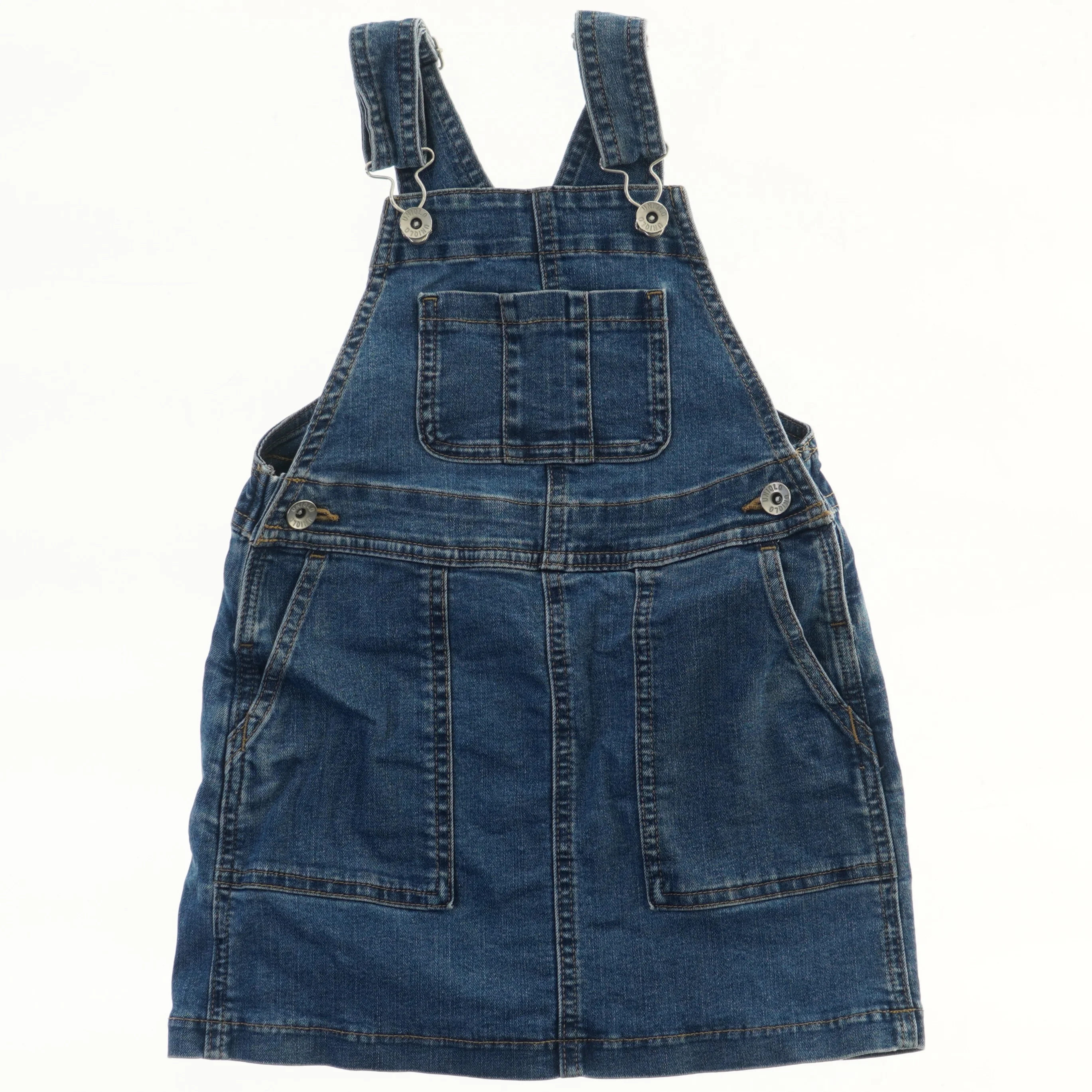 Denim selekjole fra Uniqlo (str. 104)