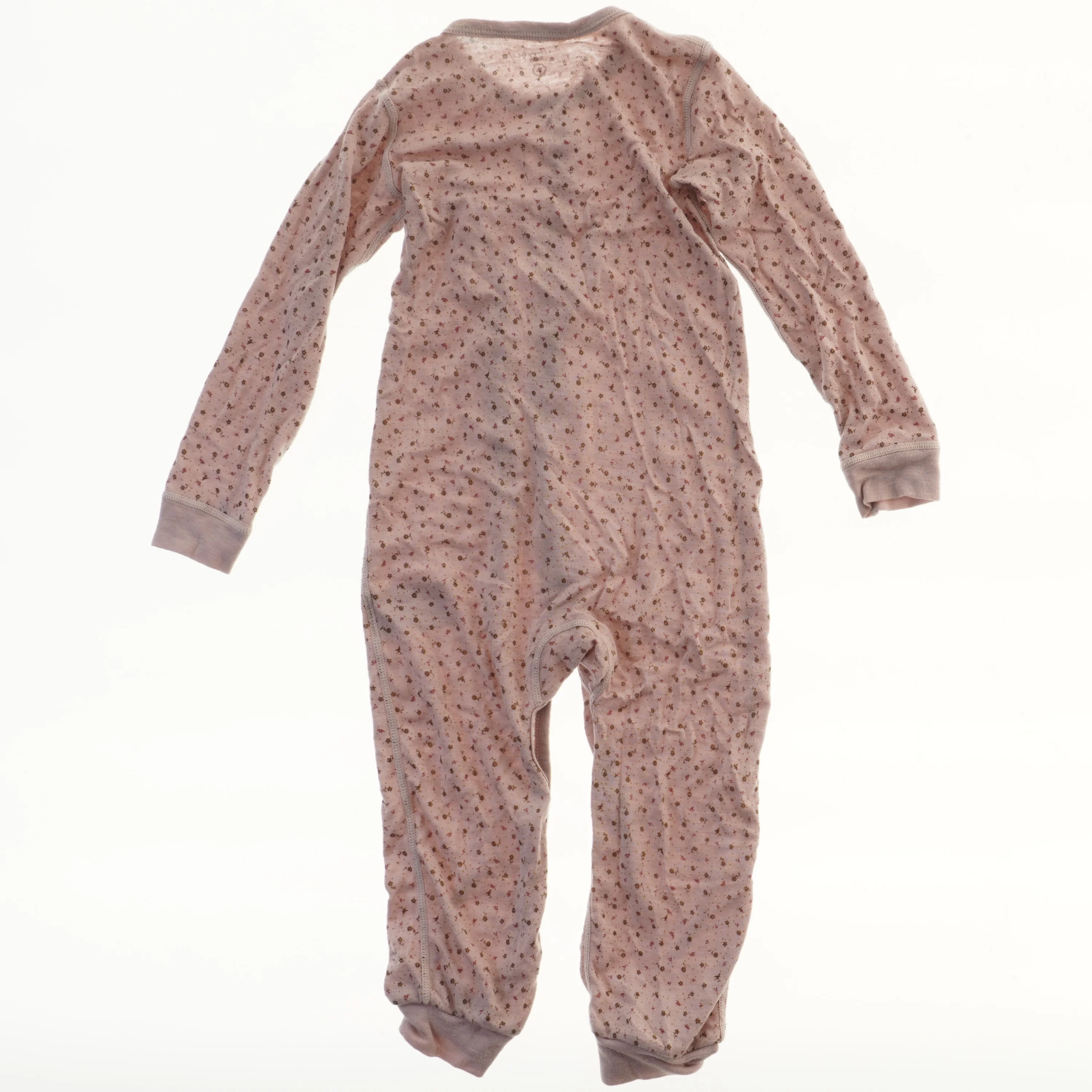 Heldragt med mønster fra BeKids (str. 104)