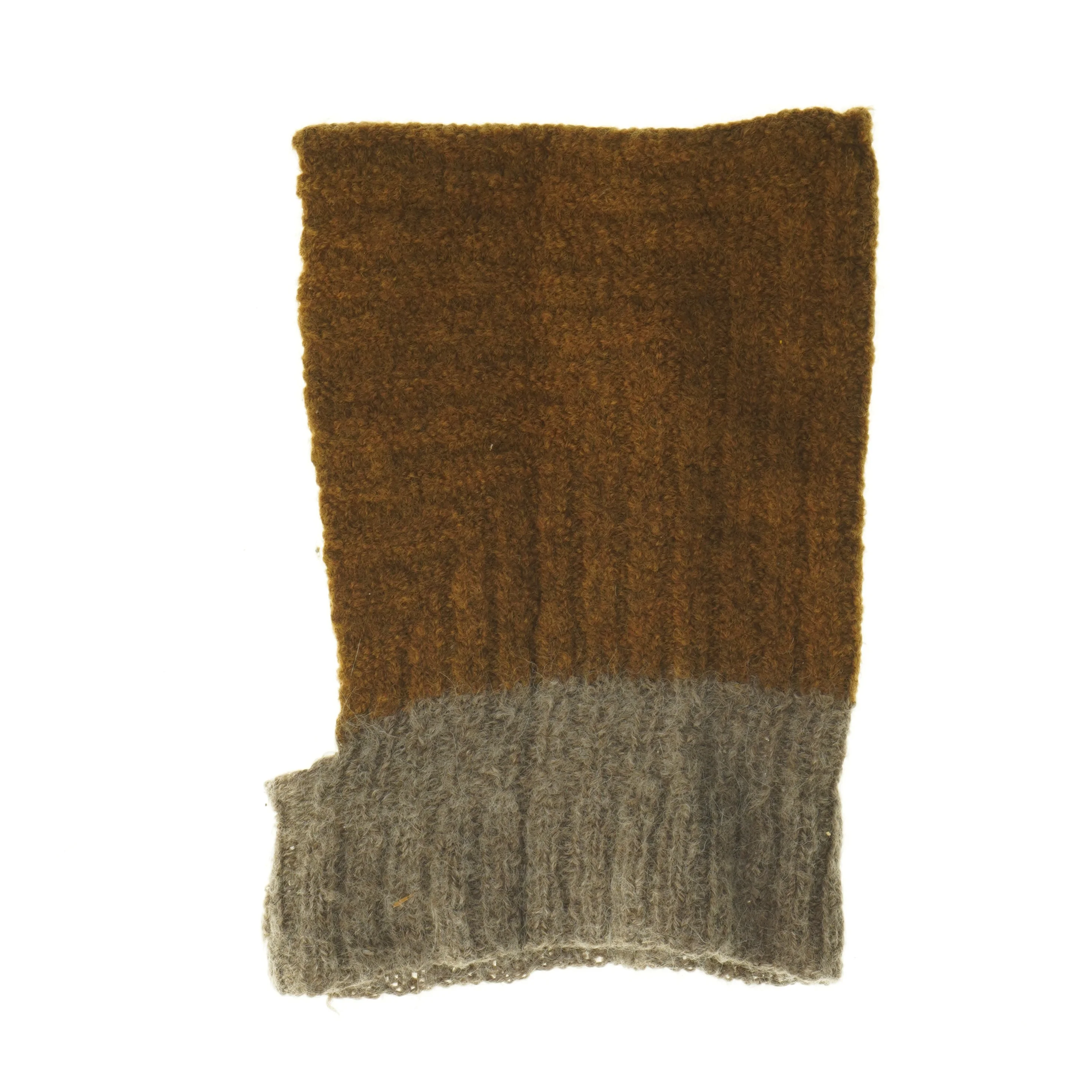 Strikket elefanthue (str. 29,5x22 cm)