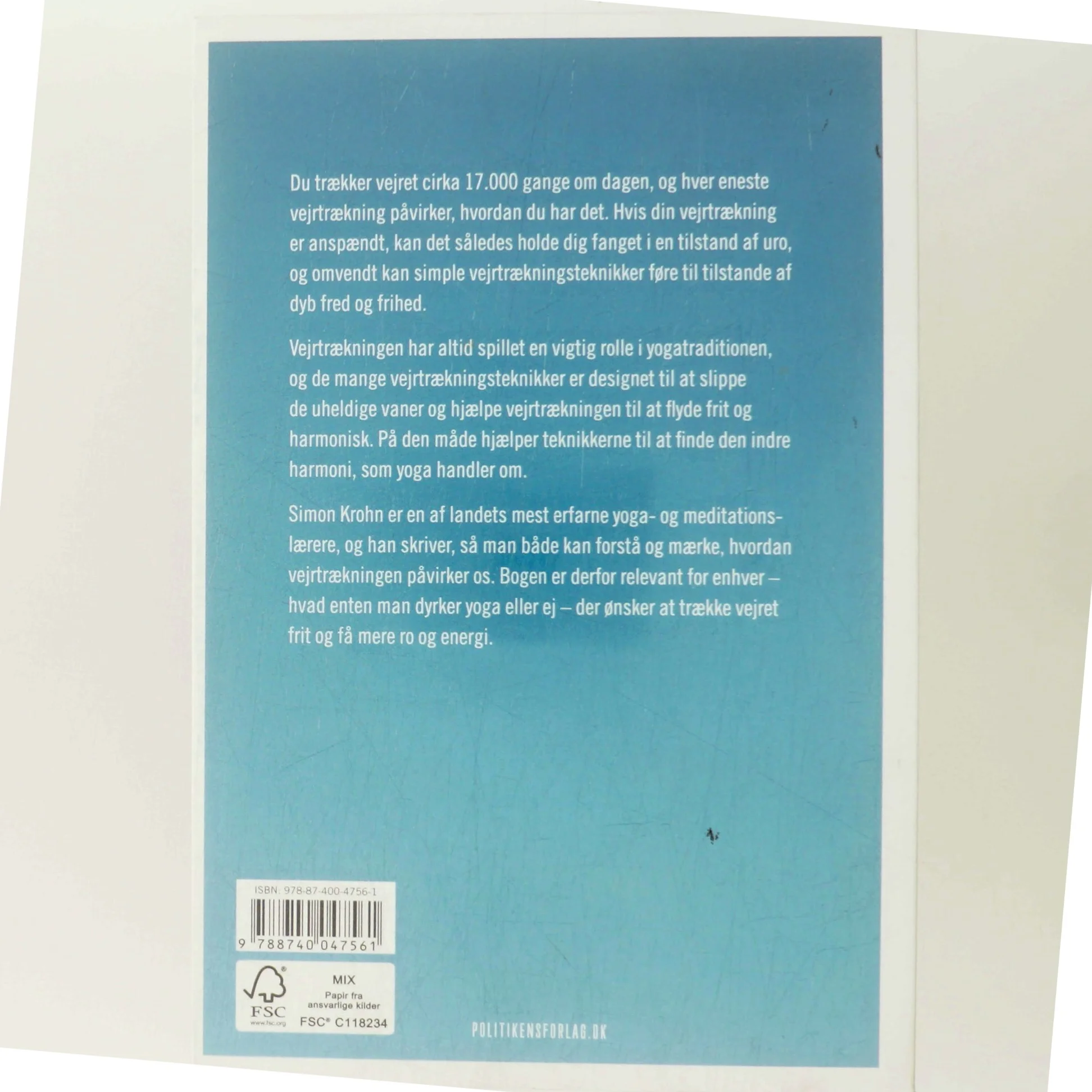 Liv og luft : træk vejret frit med yogaens teknikker af Simon Krohn (Bog)