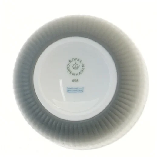 Royal Copenhagen Contrast Krus (str. Ø 8,5 cm længde 9,5 cm)