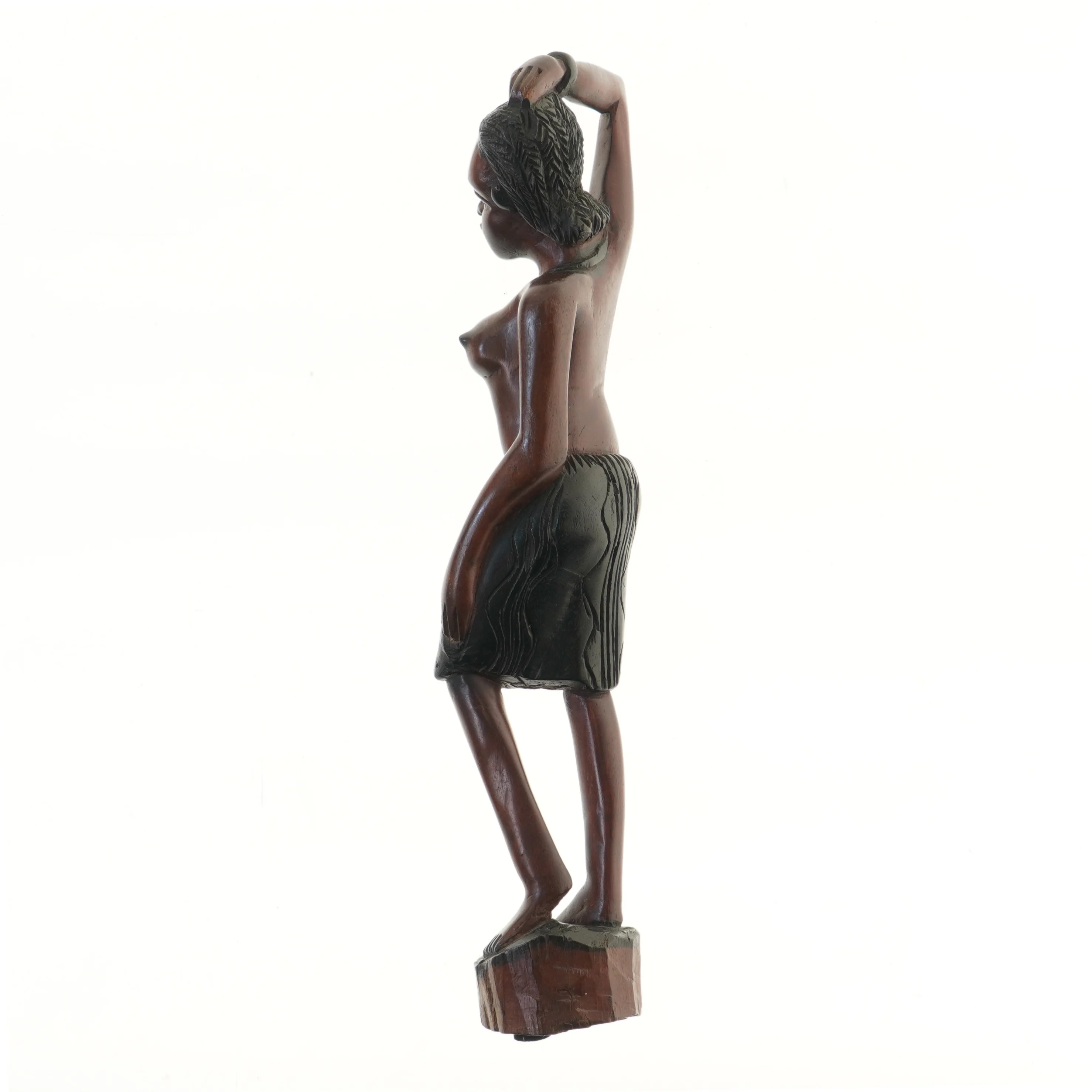 Træfigur af kvinde (str. 53 cm)