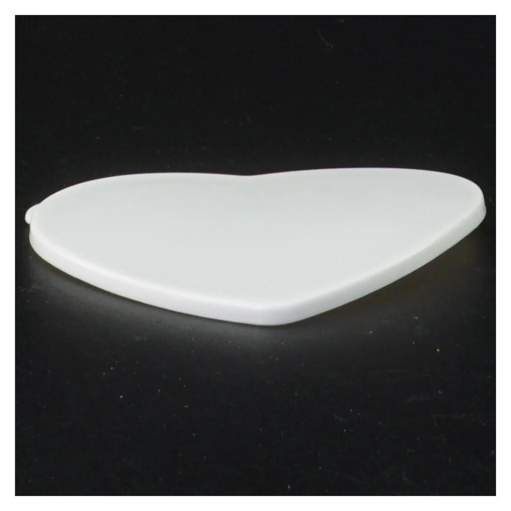 Hjerteformet låg (str. 11 og en halv cm x 10 cm)