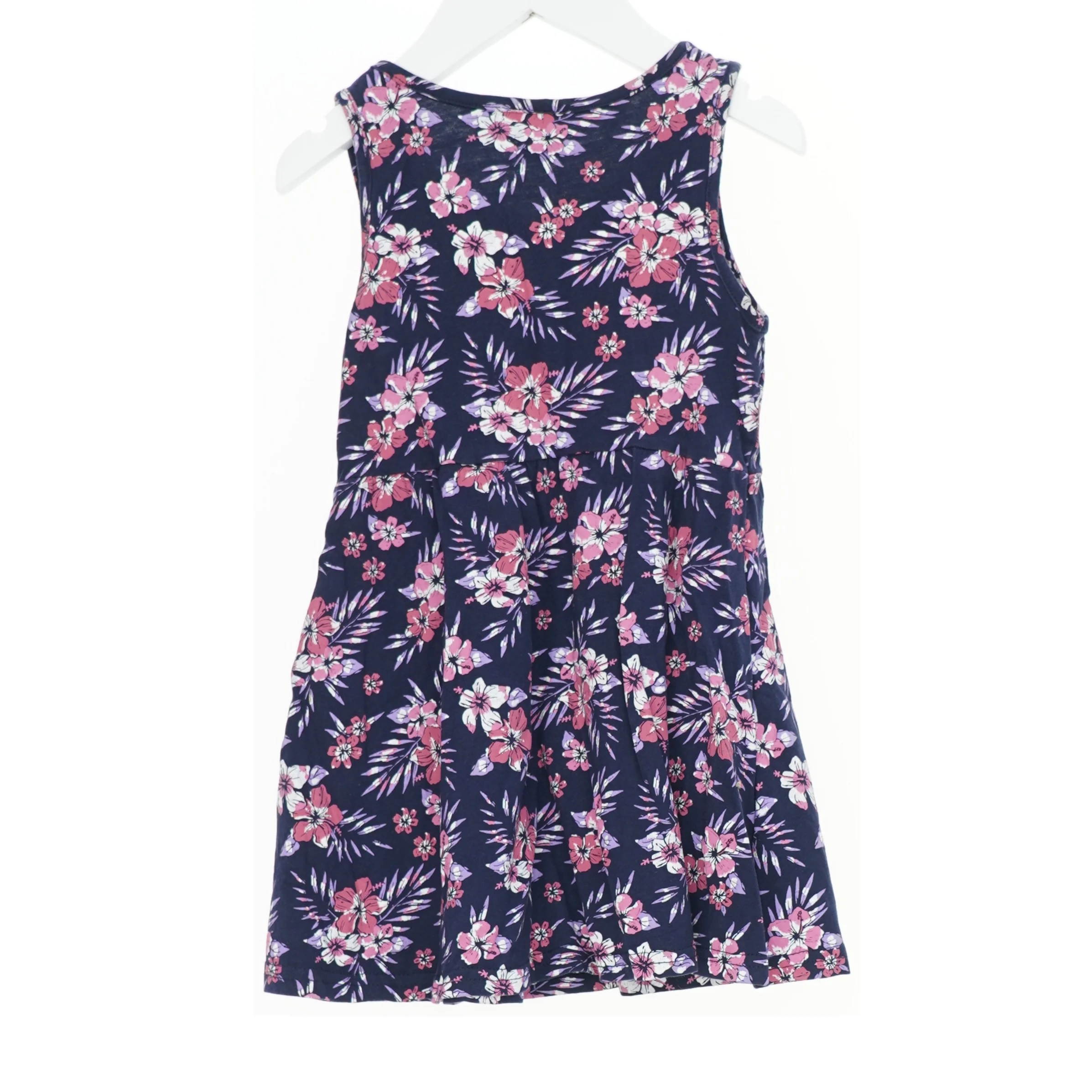 Kortærmet kjole med blomsterprint fra Kiki&koko (str. 104)