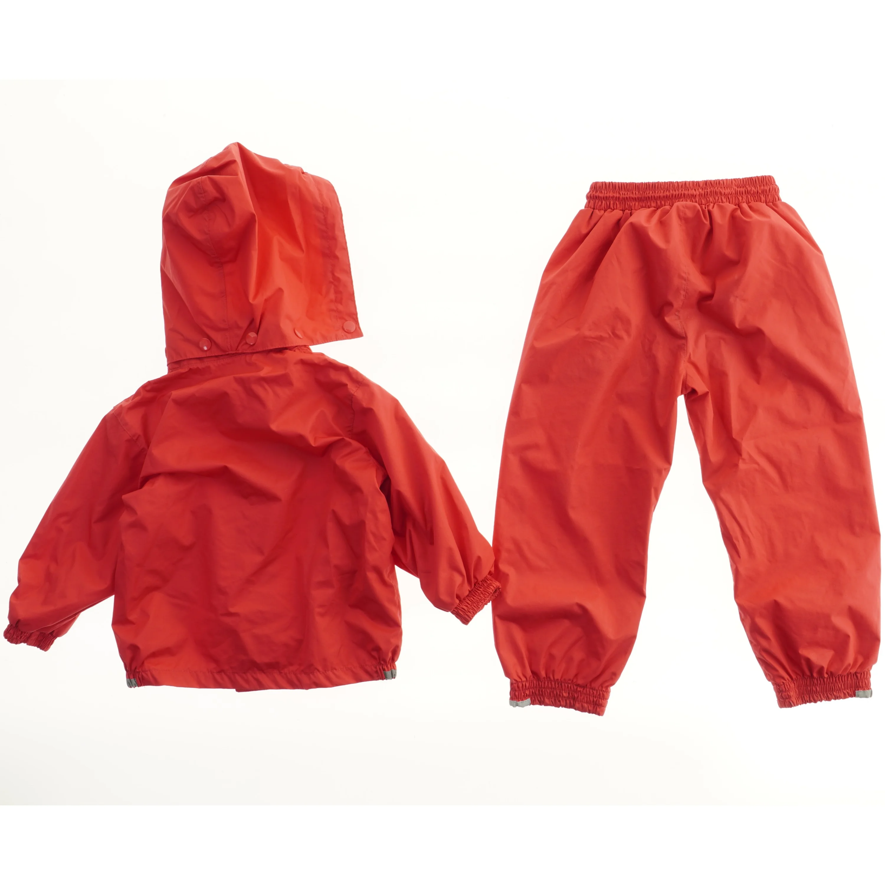 Rødt regnsæt til børn fra North Field (str. 104)