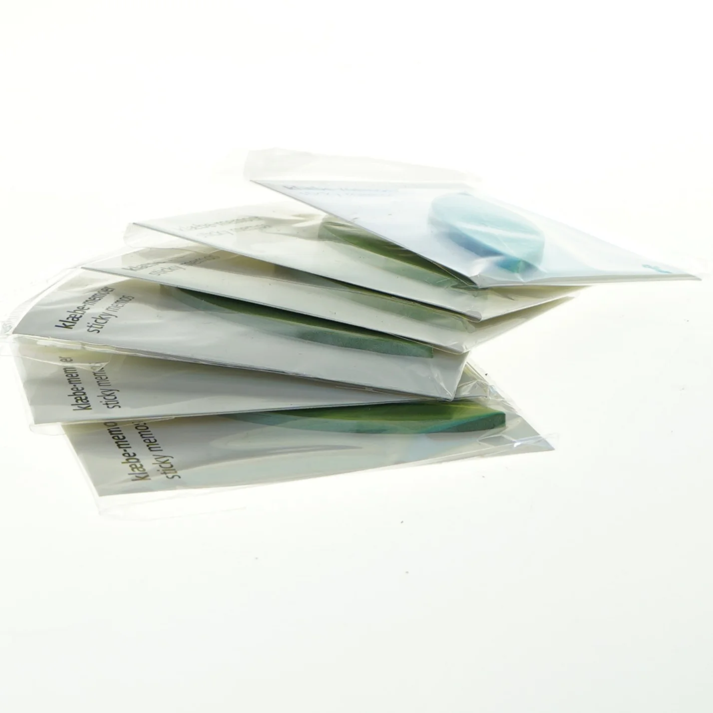 Seks pakker selvklædende memoer (post-it notes) med bladmotiv 10 cm)