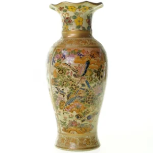 Vase med kinesisk motiv (Højde 25 cm.)