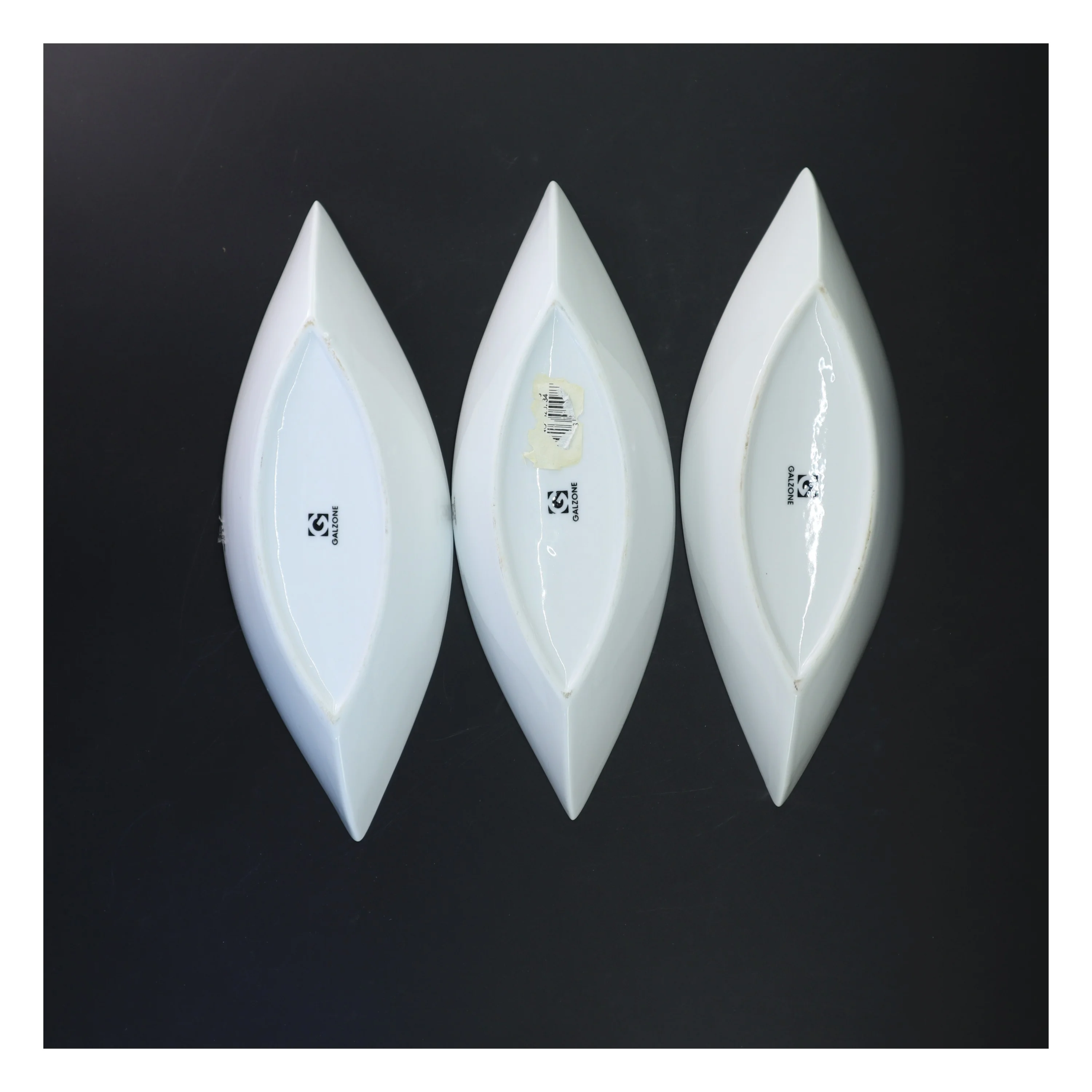 Lange hvide fade fra Arzberg (str. 27 cm. 3 styk)