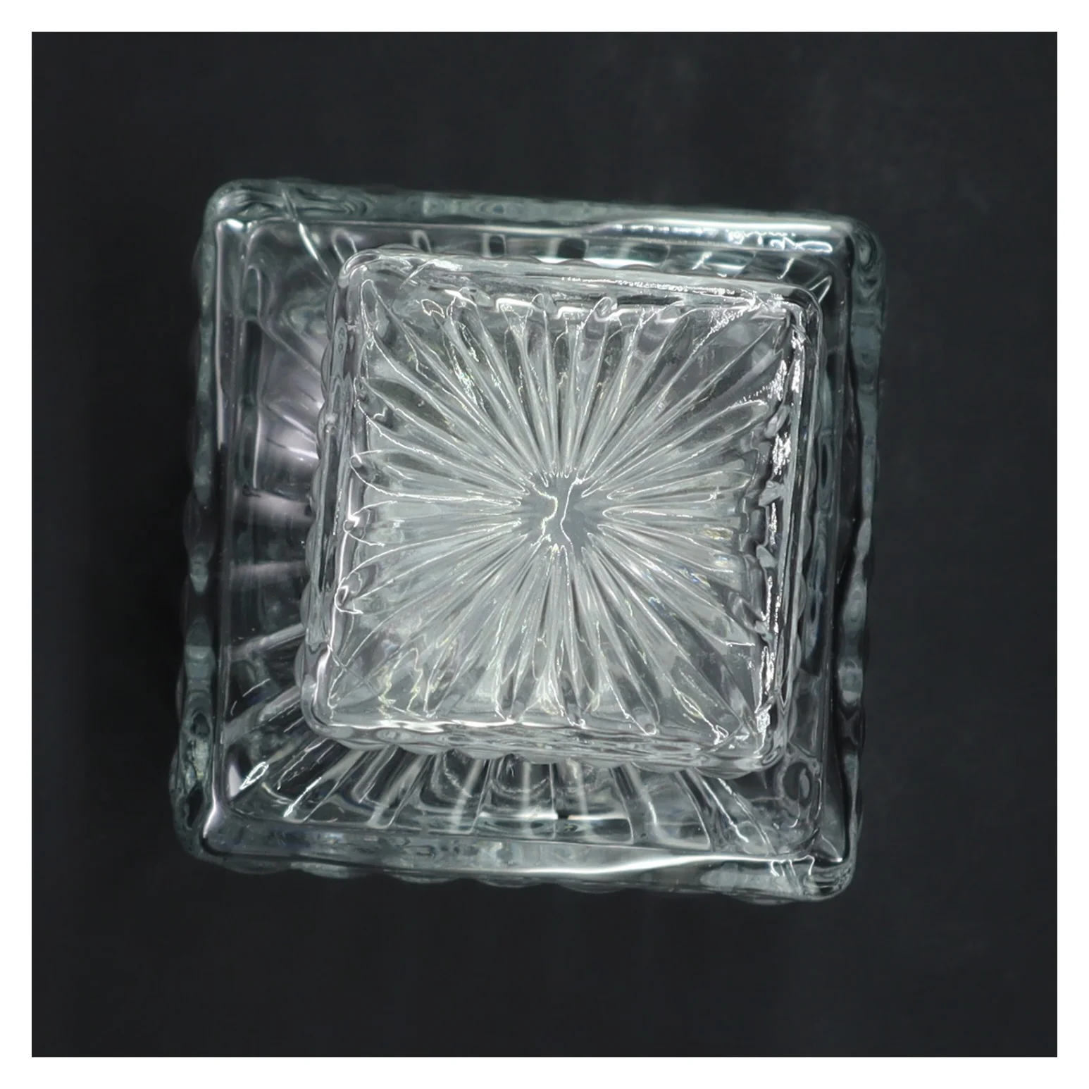 Glaskaraffel med prop (str. 24,5 cm)