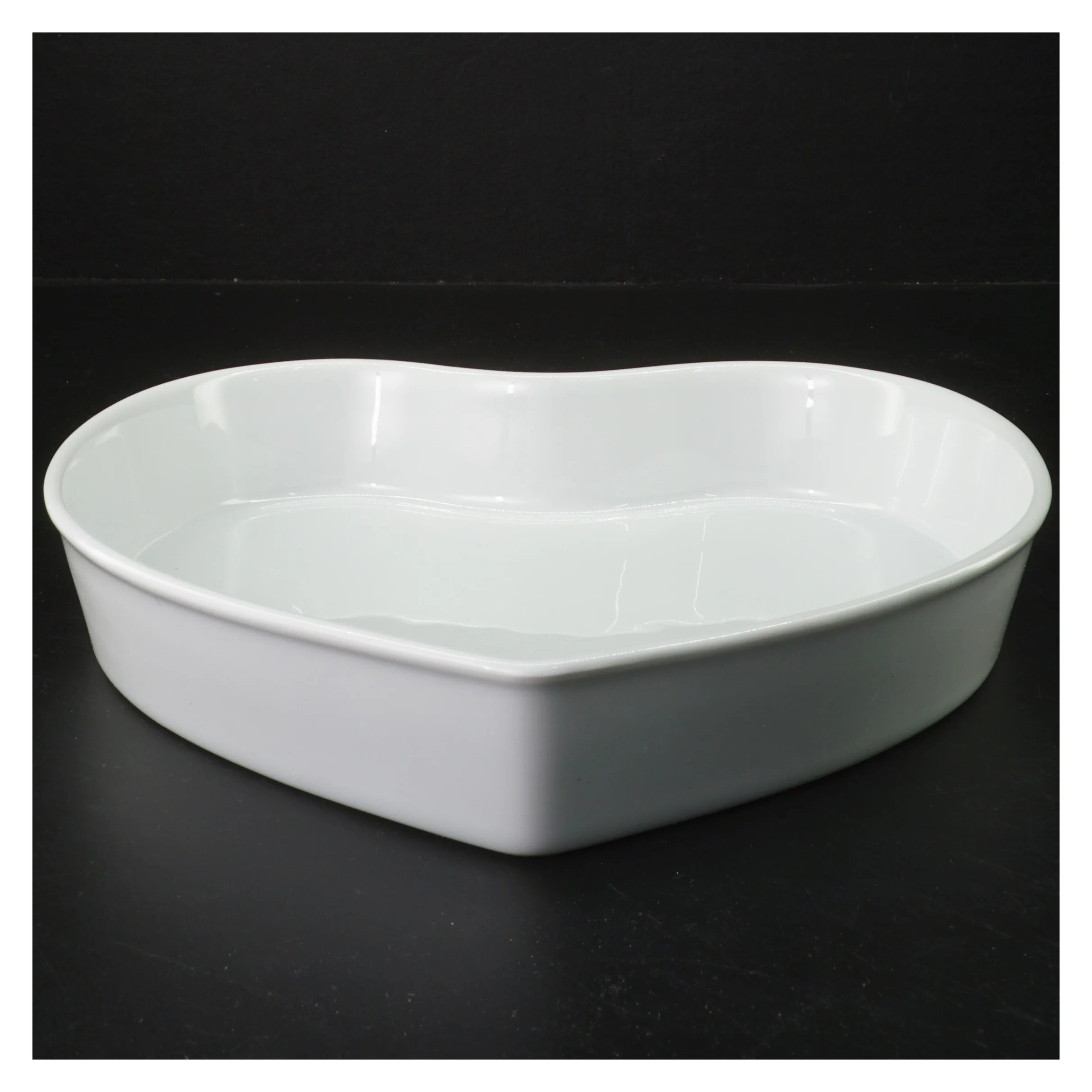 Hjerteformet serveringsfad fra Pillivuyt (str. 26 cm)