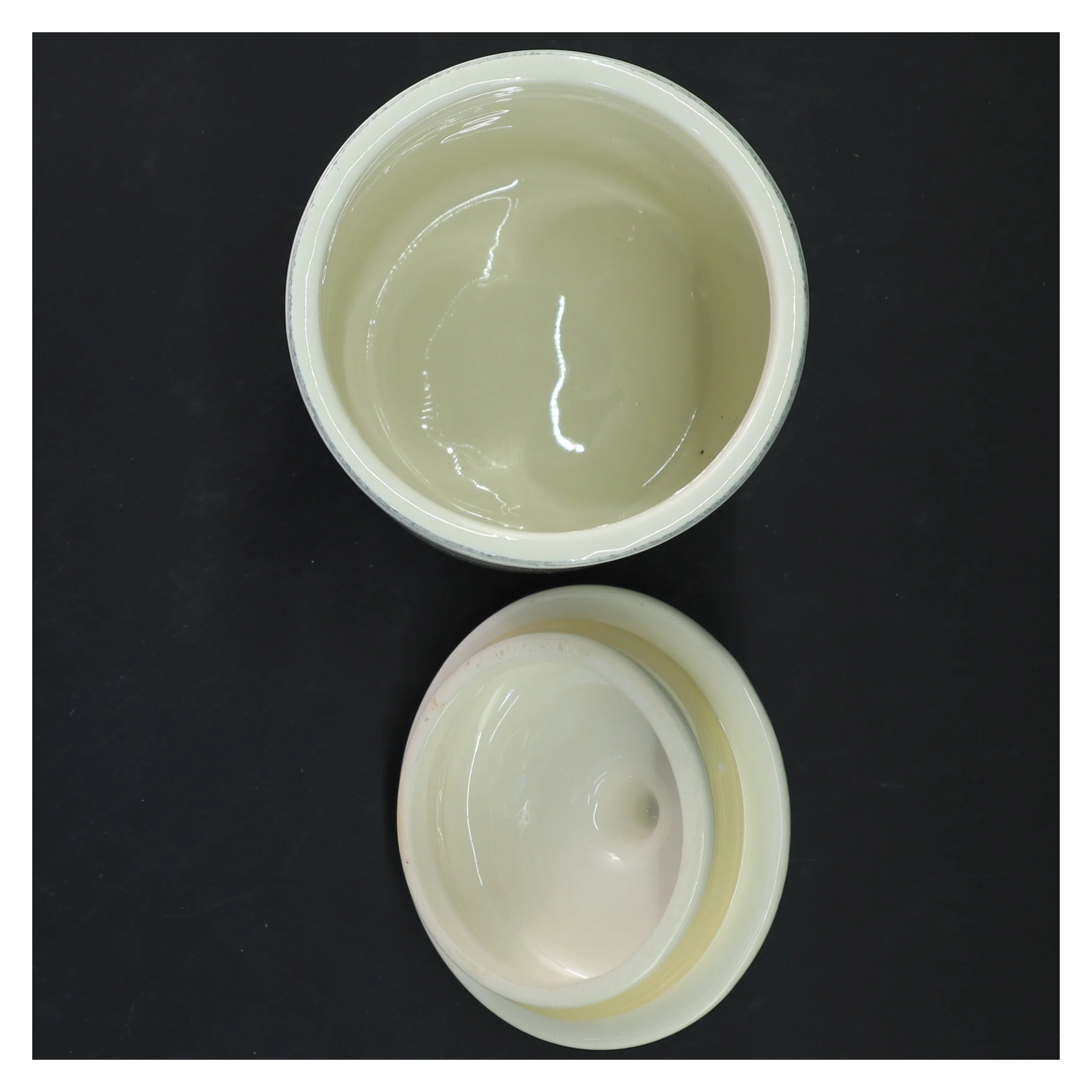 Keramisk tebeholder med låg (str. 20x11 cm)