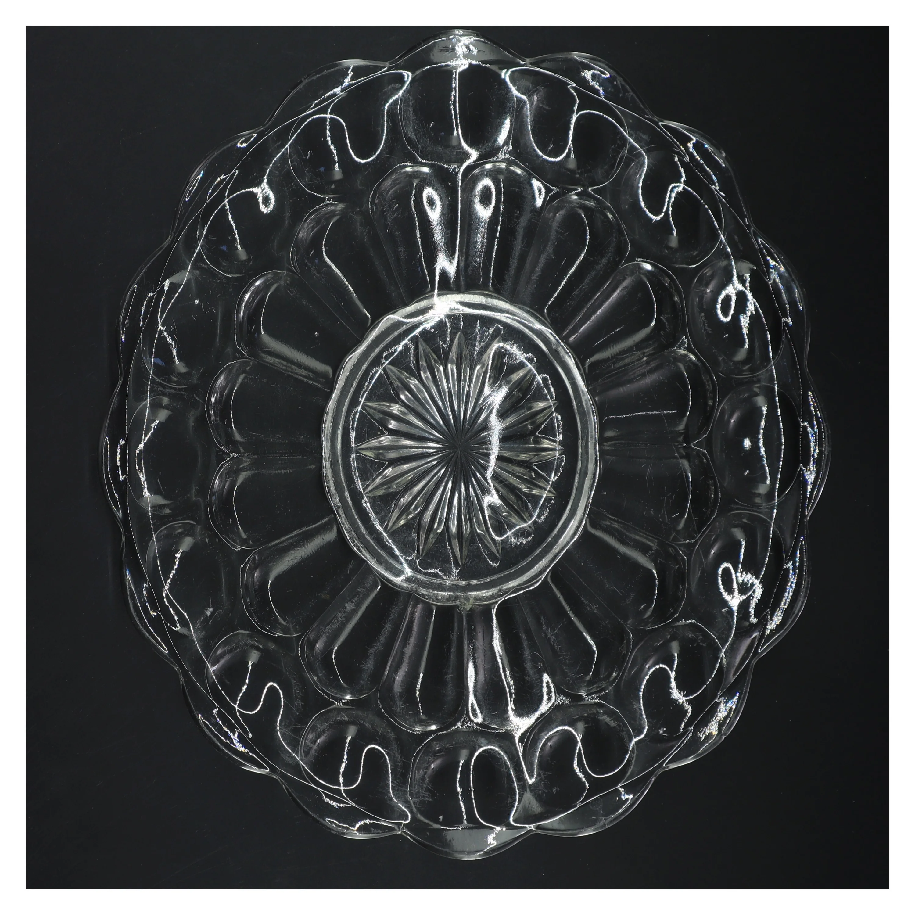 Glasfad med mønster (str. Ø 28 cm)