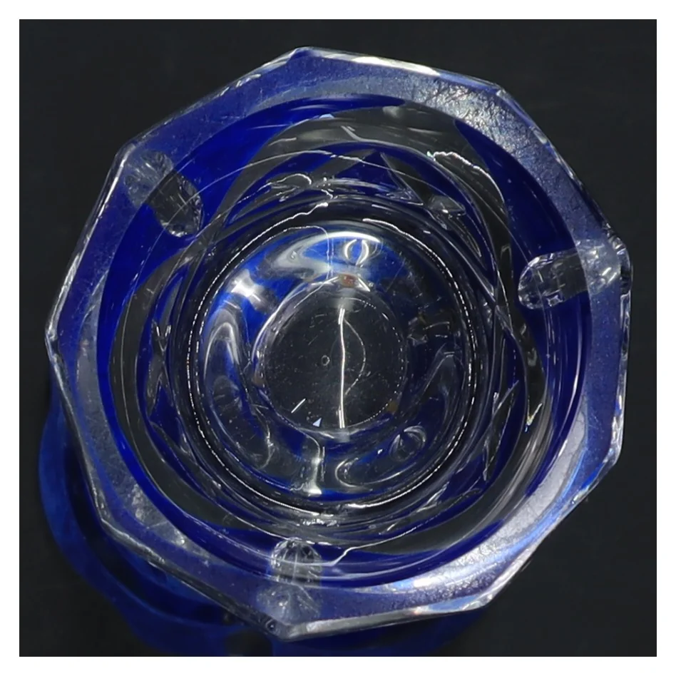 Dekorativ vase i glas (str. 18x7,5 cm)