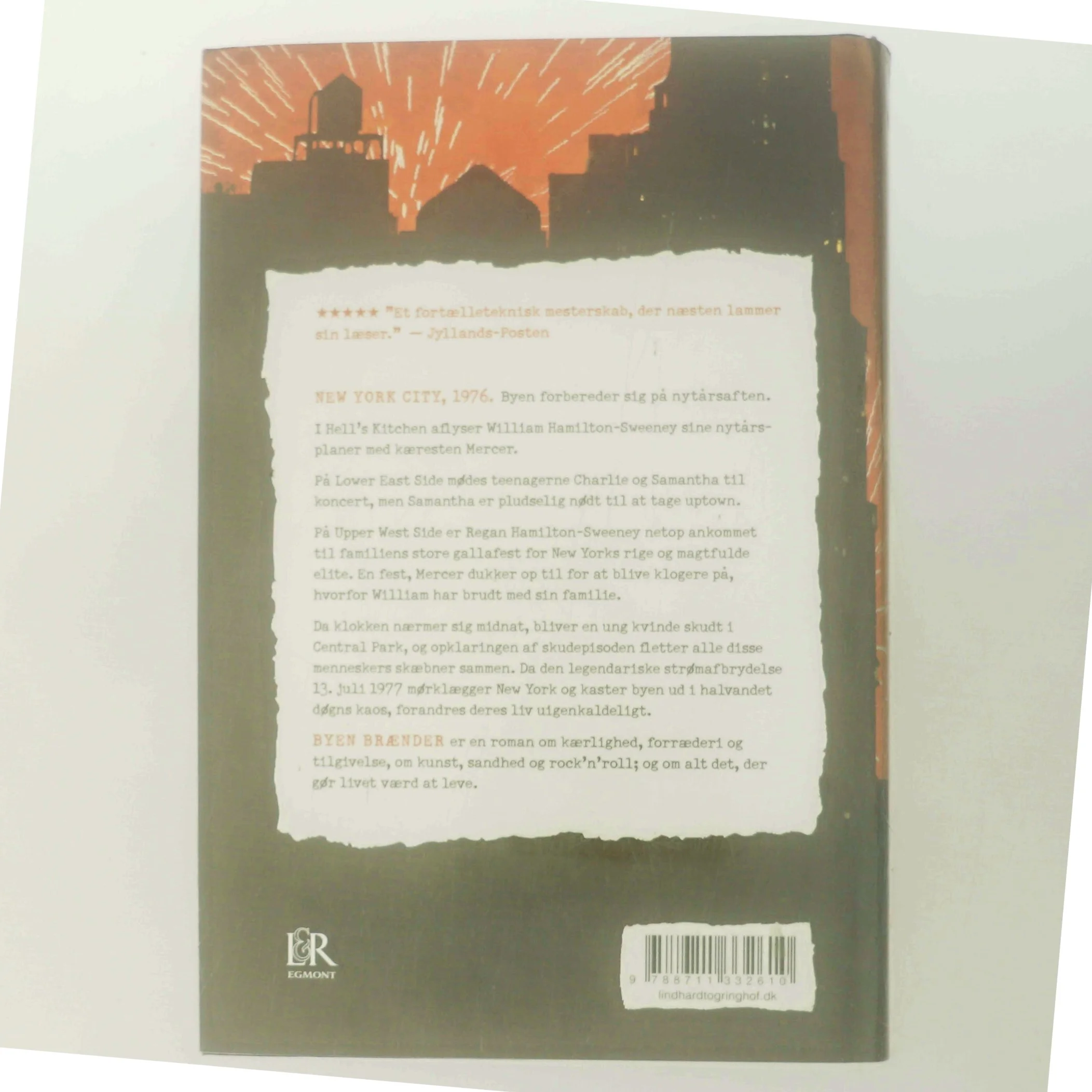 Byen brænder af Garth Risk Hallberg (Bog)