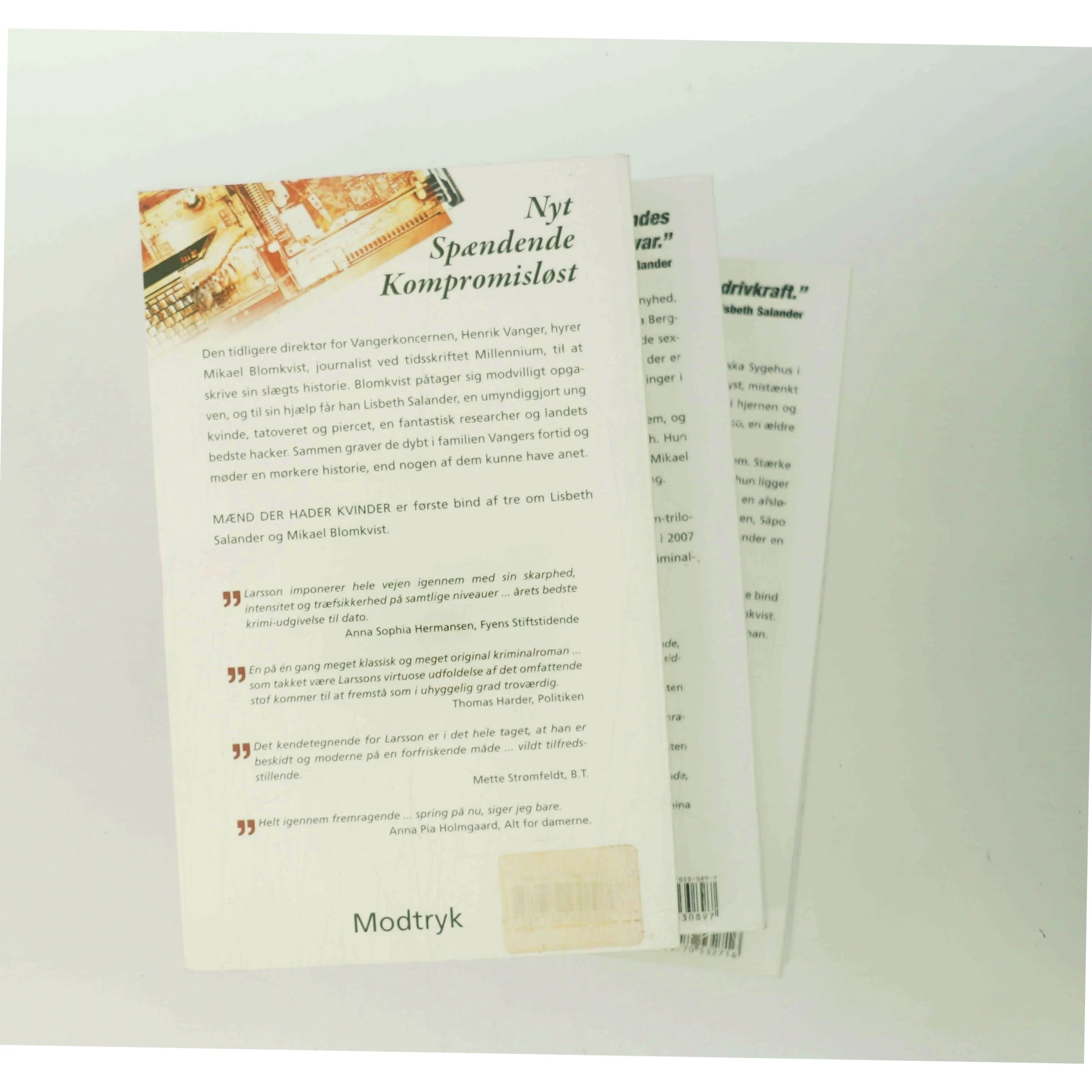 Luftkastellet Der Blev Spraengt (af Stieg Larsson) [Imported] [Paperback] (Danish) (Millennium, 3. Bind) af Stieg Larsson (Bog)