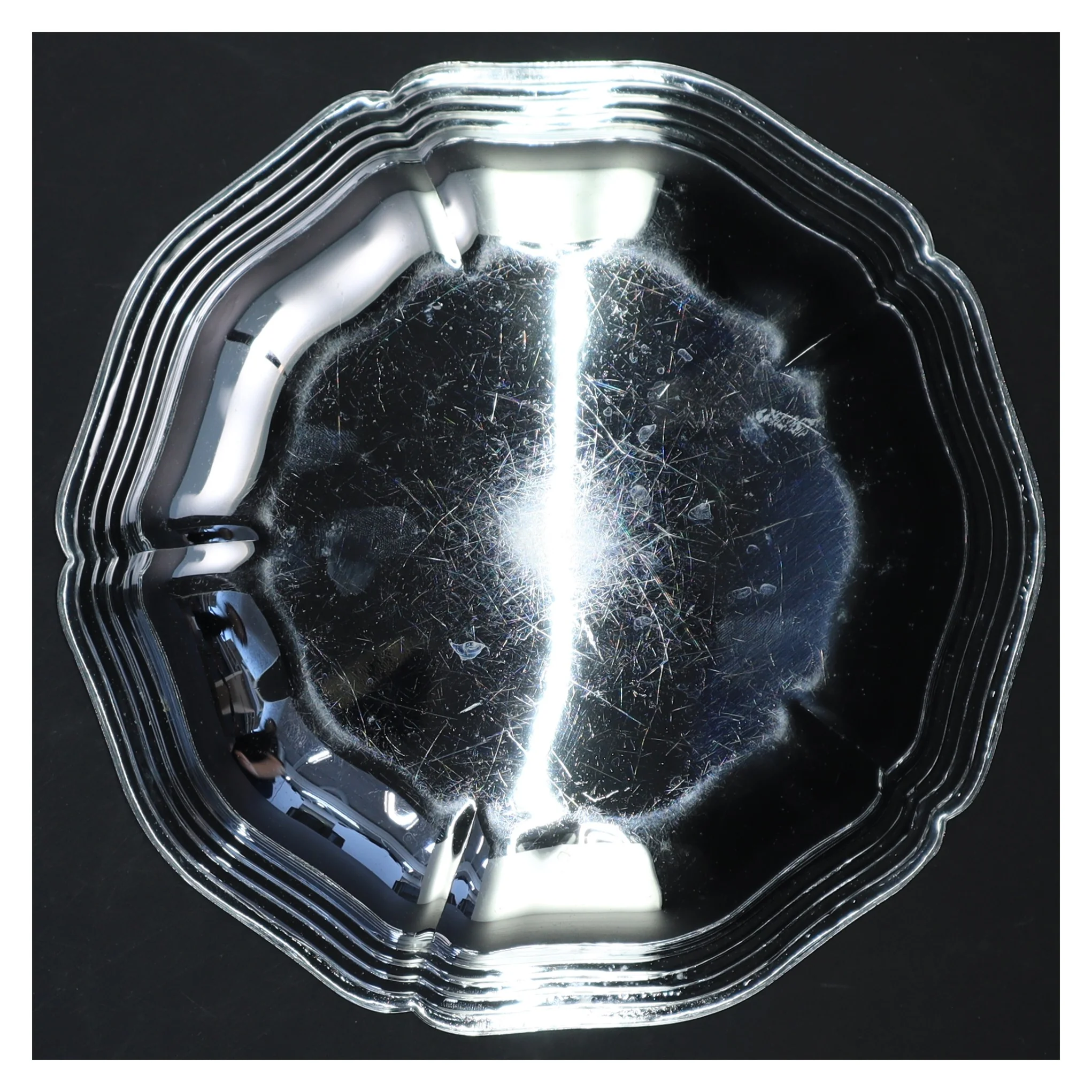 Metal skål (str. 21x3 cm)