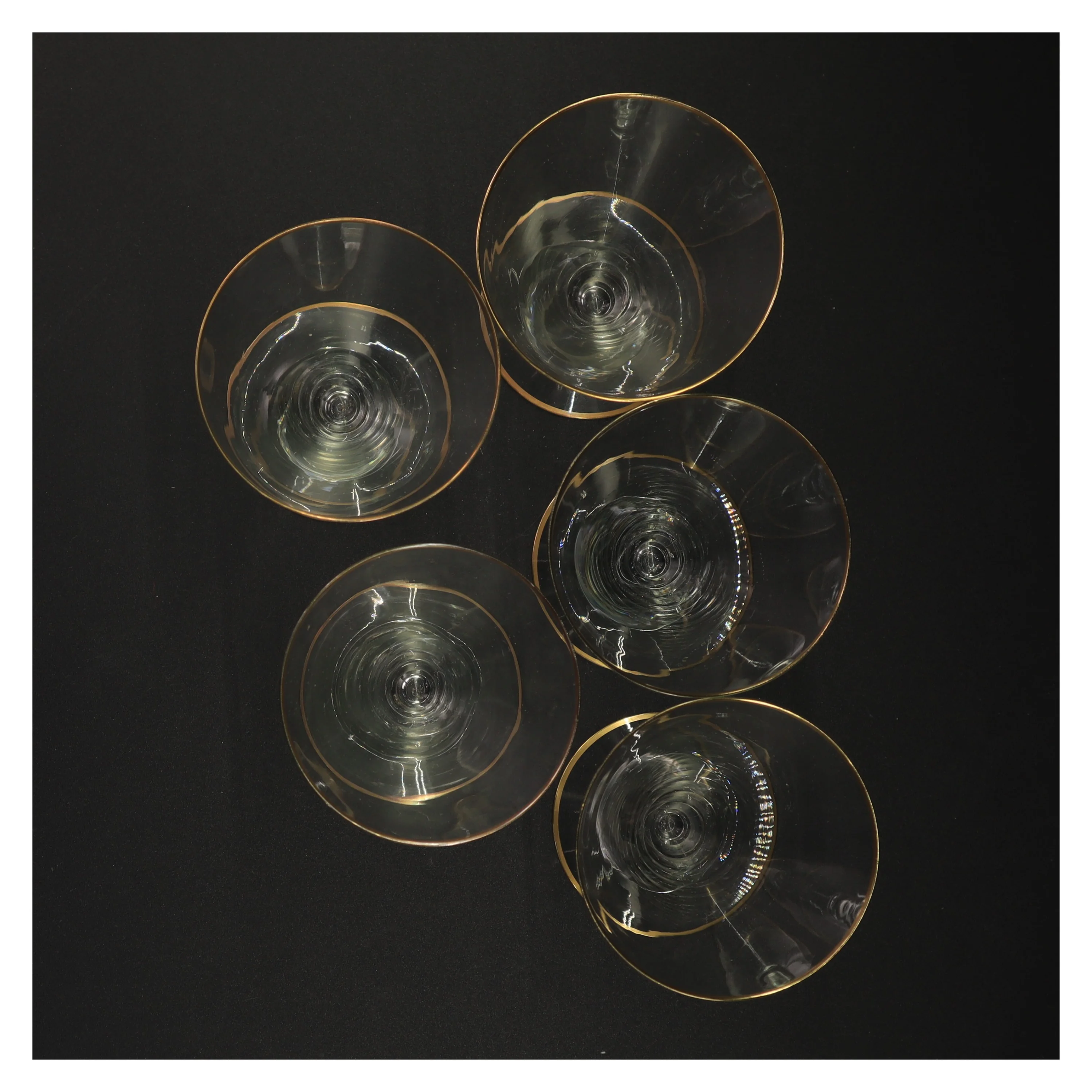 Vintageglas med guldkant (str. 14 x 9 cm)