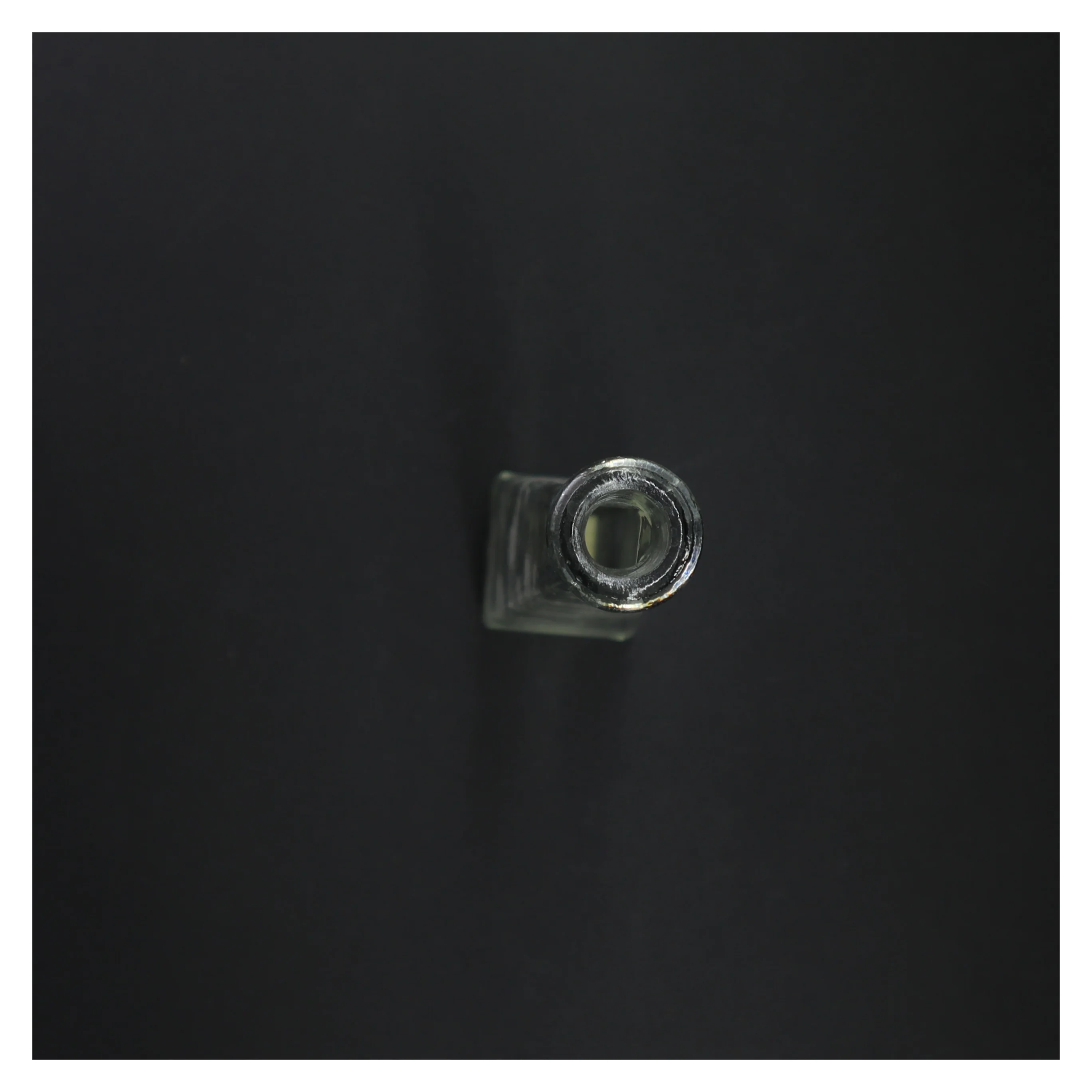 Gennemsigtig glasvase