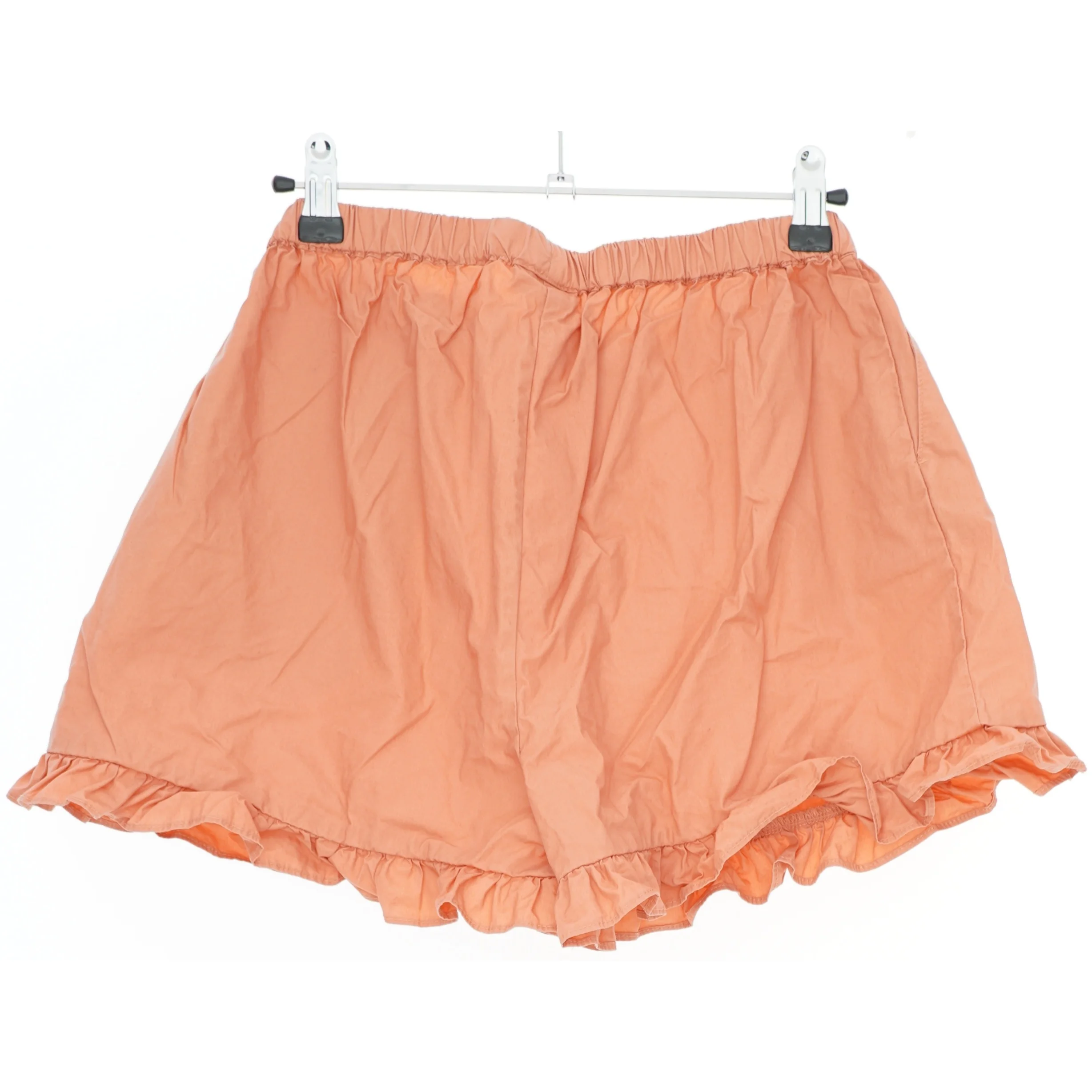 Korte bukser med flæser fra Pomp de Lux (str. 164)