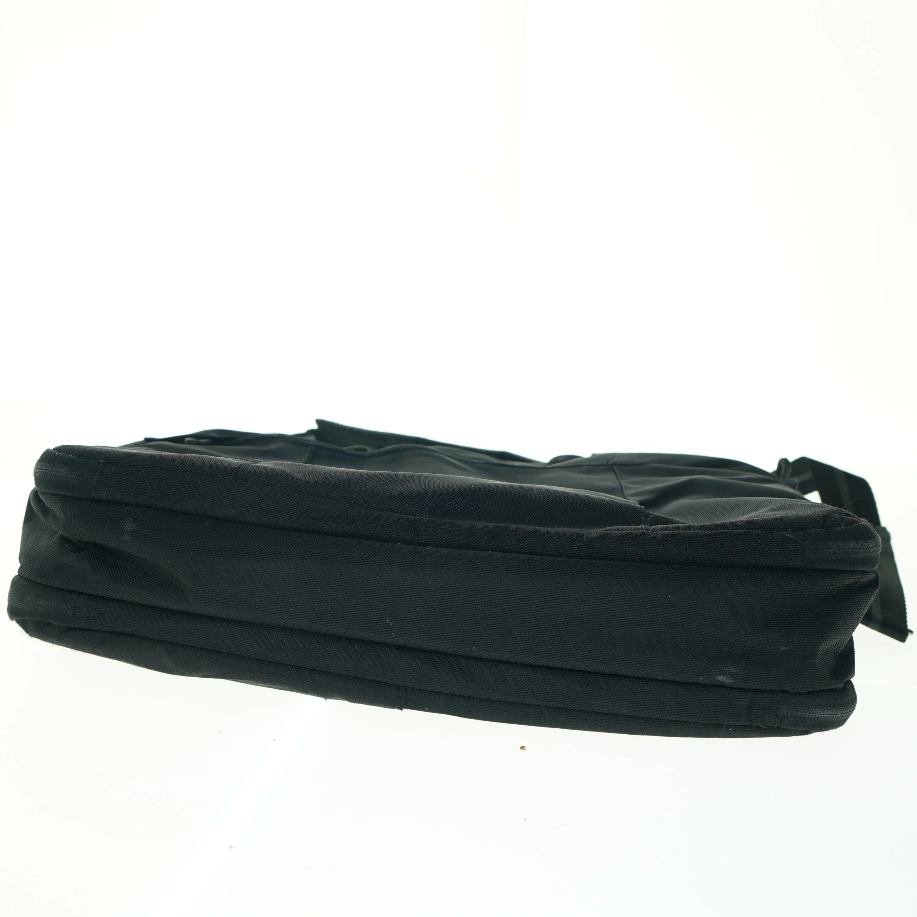 Sort computertaske fra Dell (str. 43 x 37 cm)