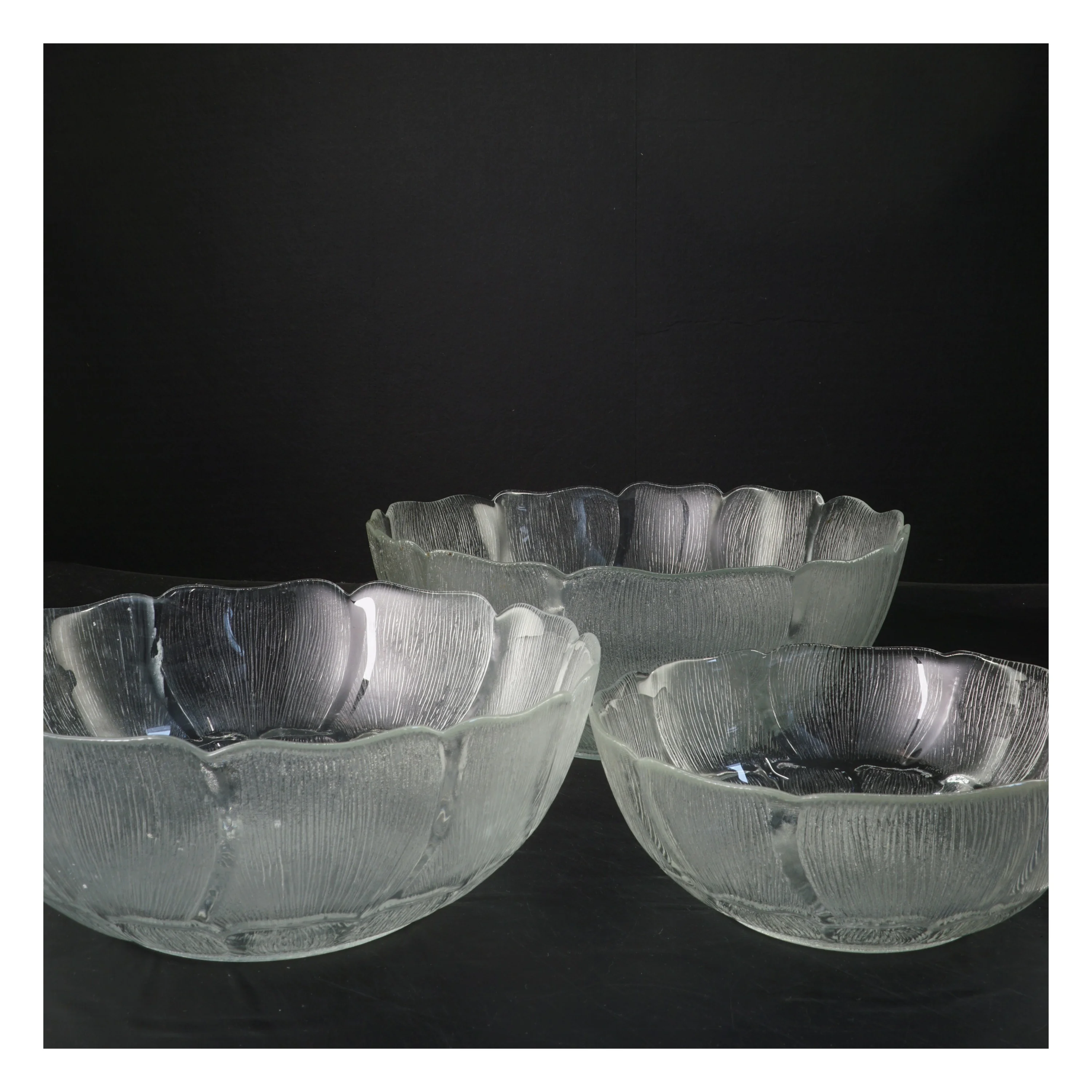 Sæt med skåle i glas (str. Ø 27x9&ø23x8&ø18x6 cm)