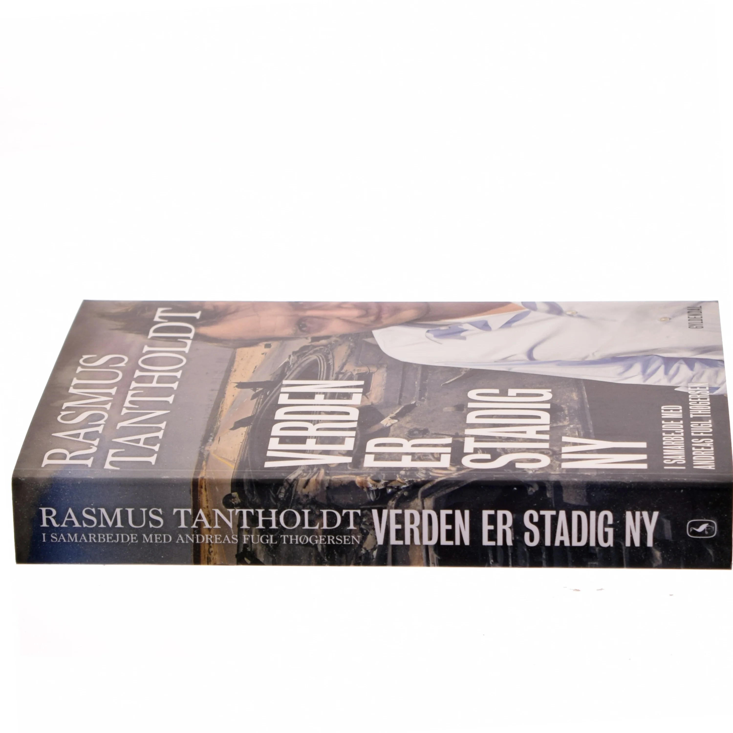 Verden er stadig ny af Rasmus Tantholdt (f. 1973) (Bog)