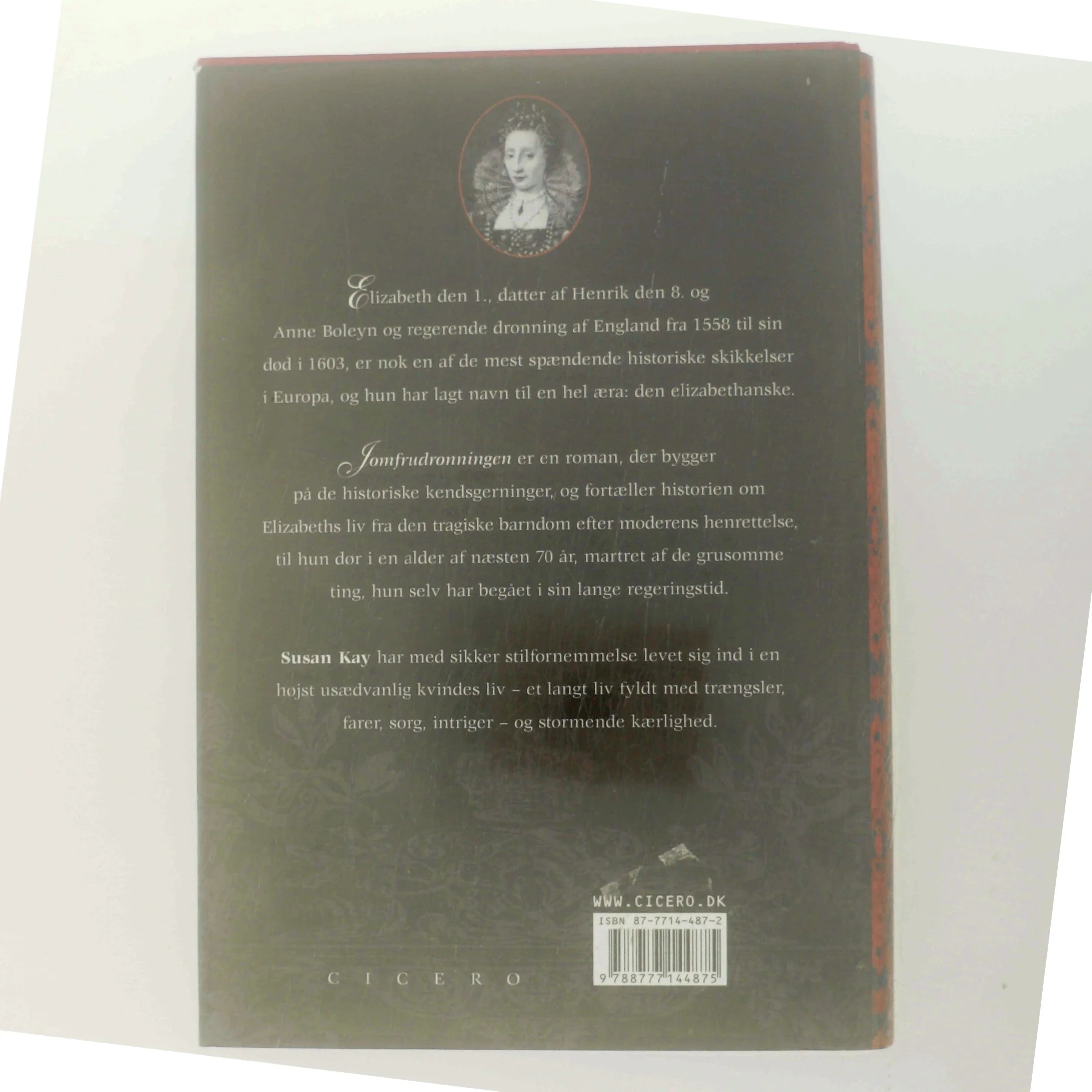 Jomfrudronningen af Susan Kay (Bog)