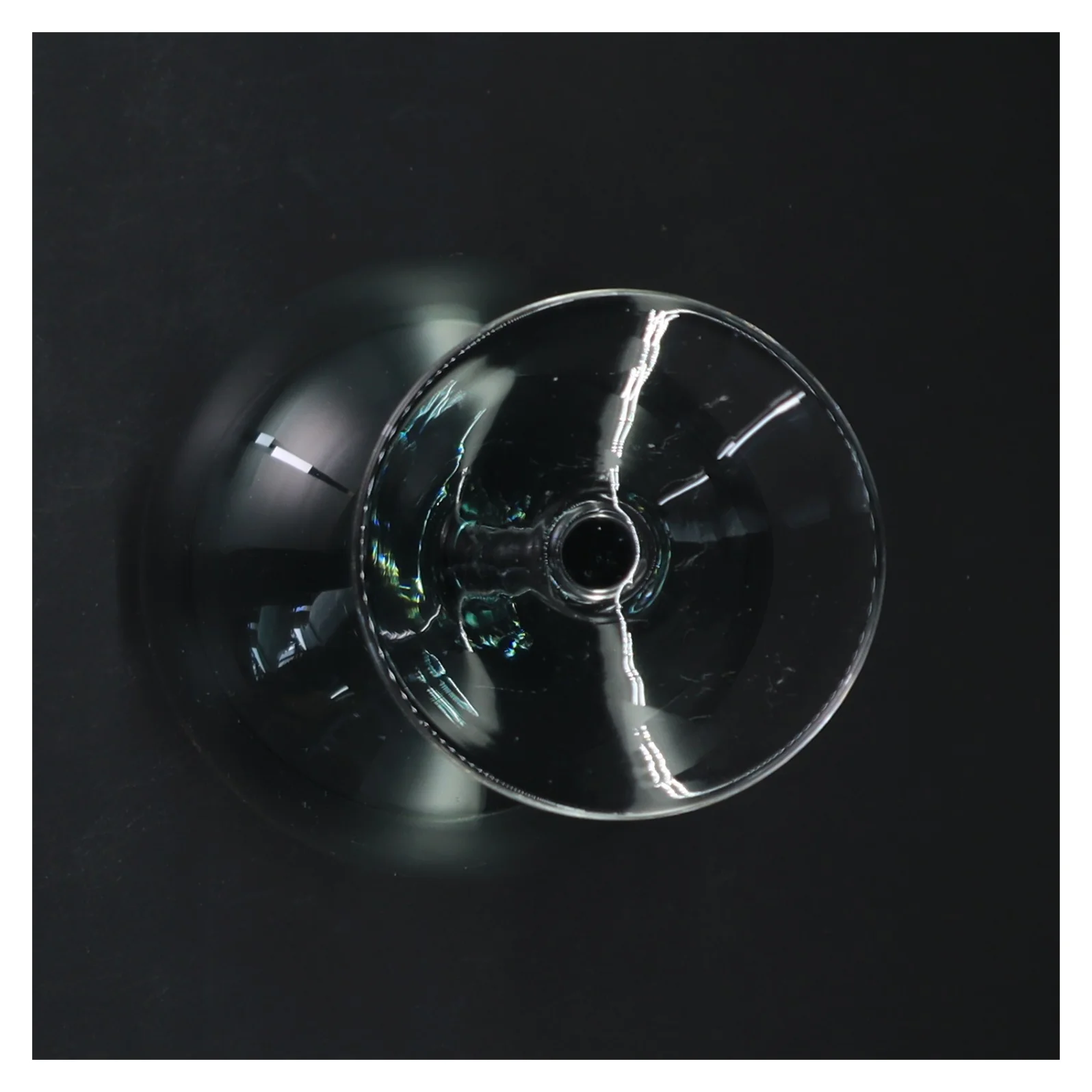 Glas vin (str. Ø 7,5 cm længde 20,5 cm)